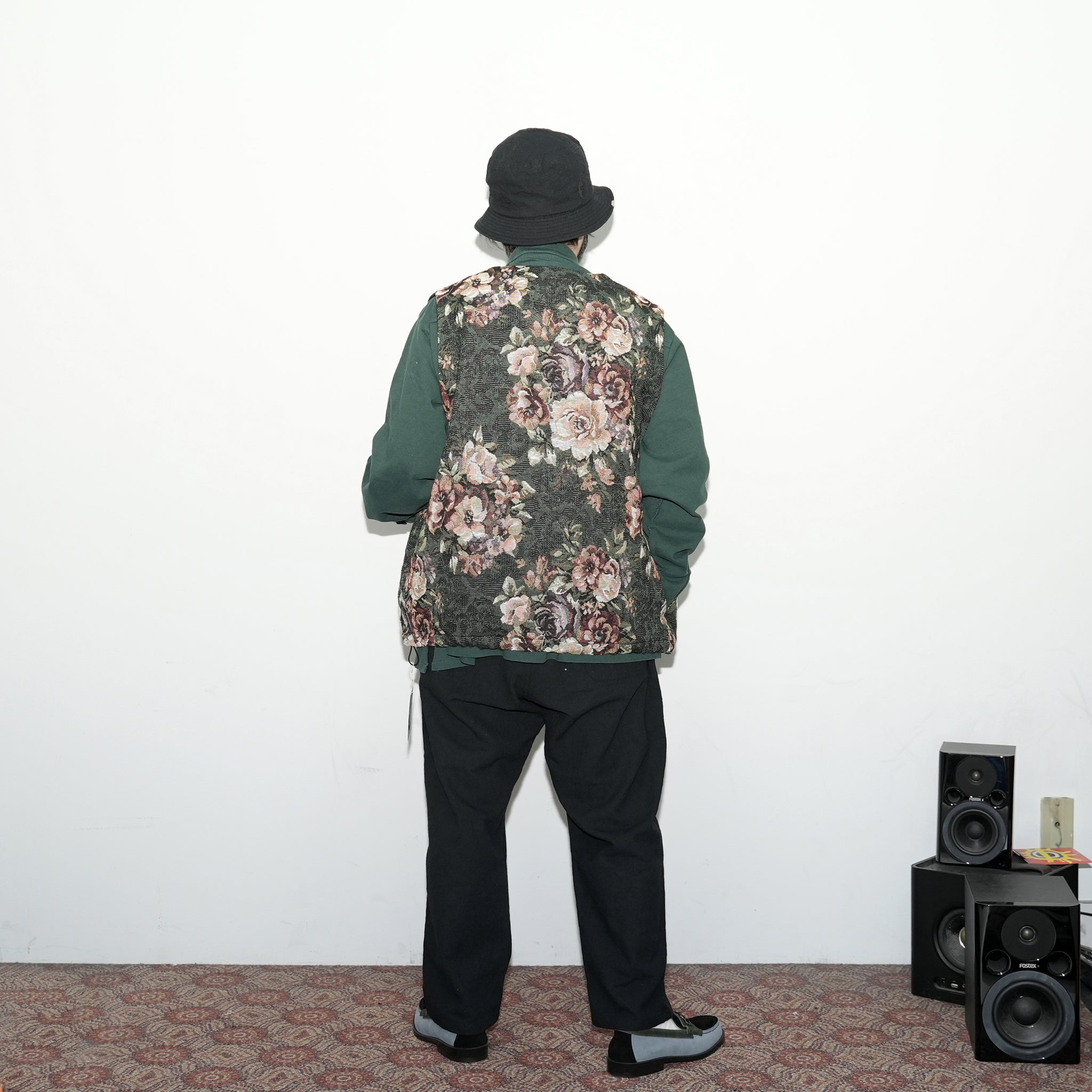 No:VOO-1118 | Name:GOBELIN VEST | Color:Beige/Green/Black【VOO_ヴォー】【archive】
