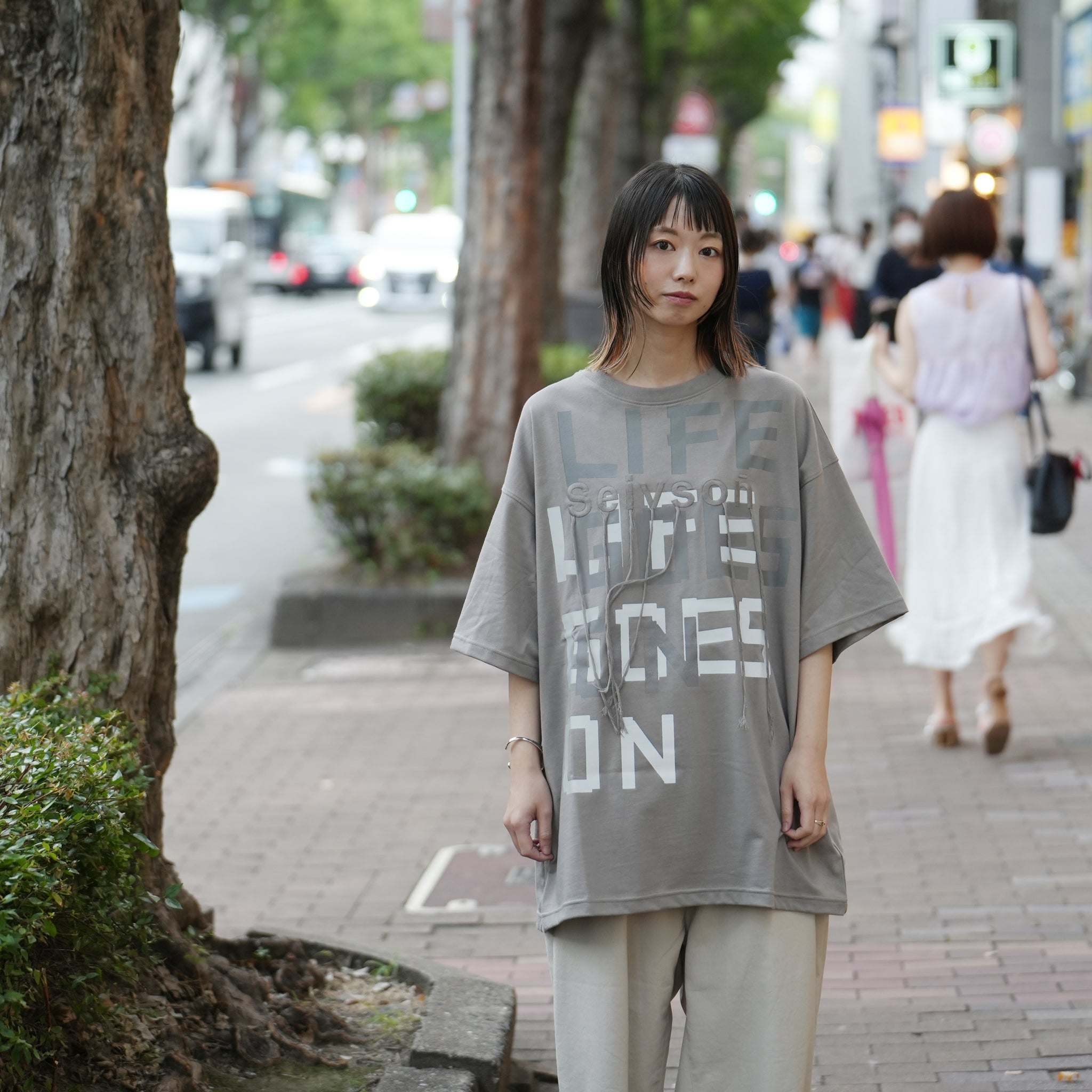 SNA22-SP-T02 Seivson 2022 ‘’ LIFE GOES ON ’’ 5週年限定 T-SHIRT | Color:Gray | Size:FREE【(A)crypsis_エイクライプシス】【SEIVSON_セイヴソン】【ネコポス選択可能】【archive】