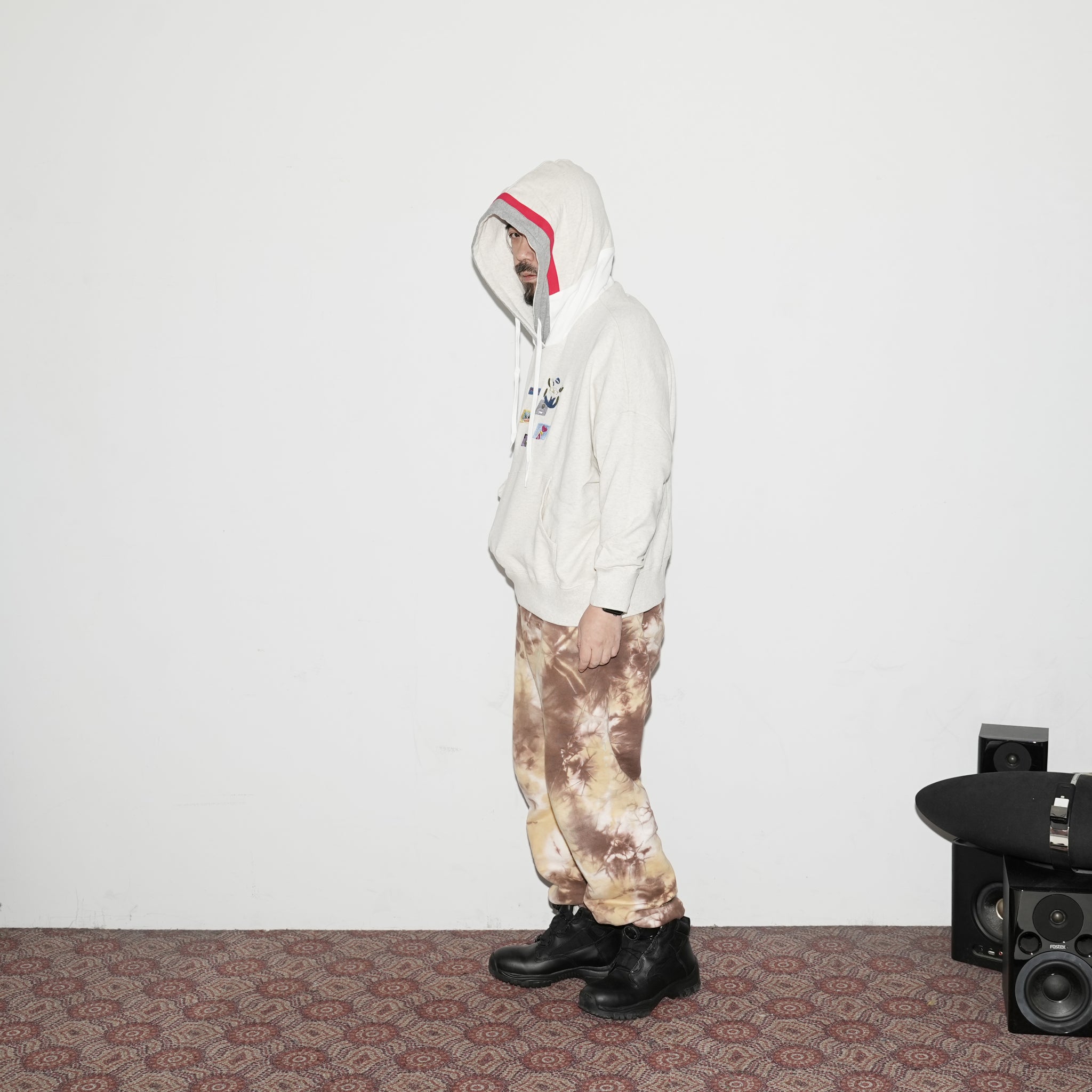 No:bsdodd-03_a | Name:City Scenery Embroidery Hoodie | Color:Oat Meal【BEDSIDEDRAMA_ベッドサイドドラマ】【archive】