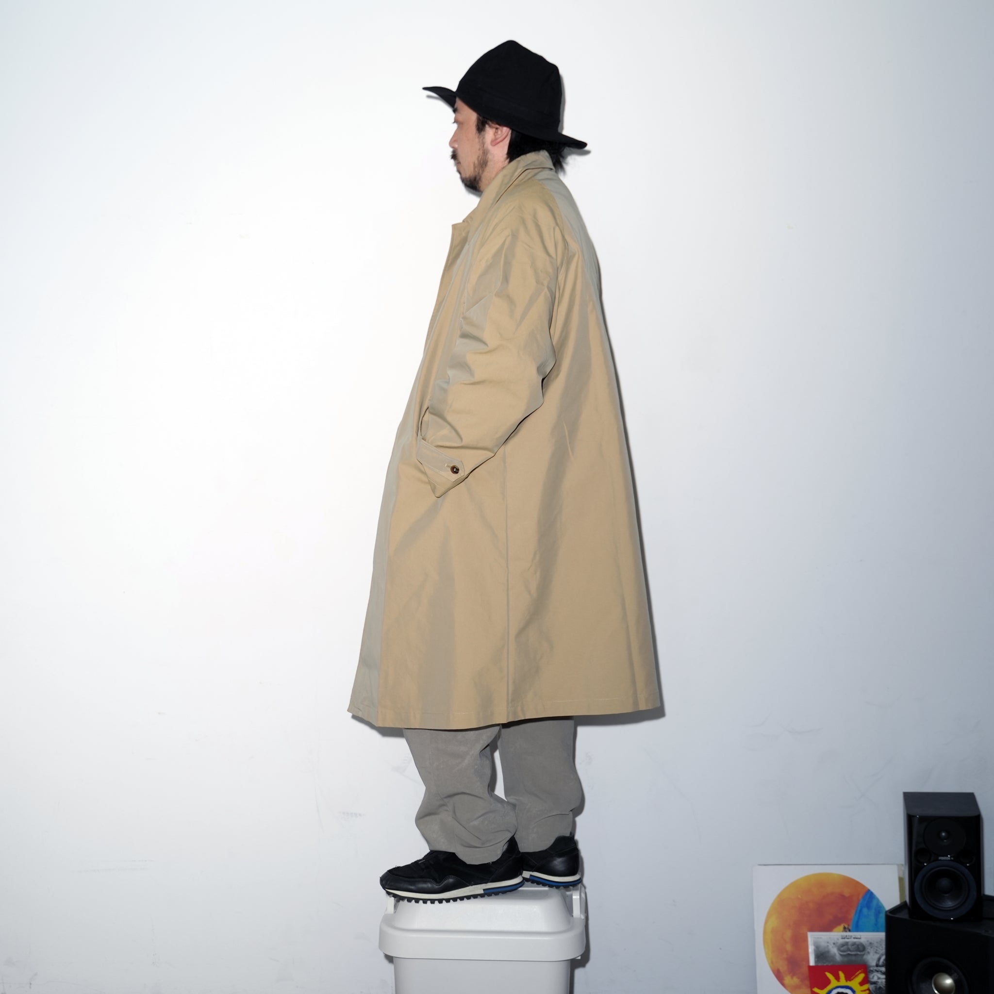Graves_Bal Collar Coat – Offwhite / Beige / Charcoal / Black | KELEN MEN