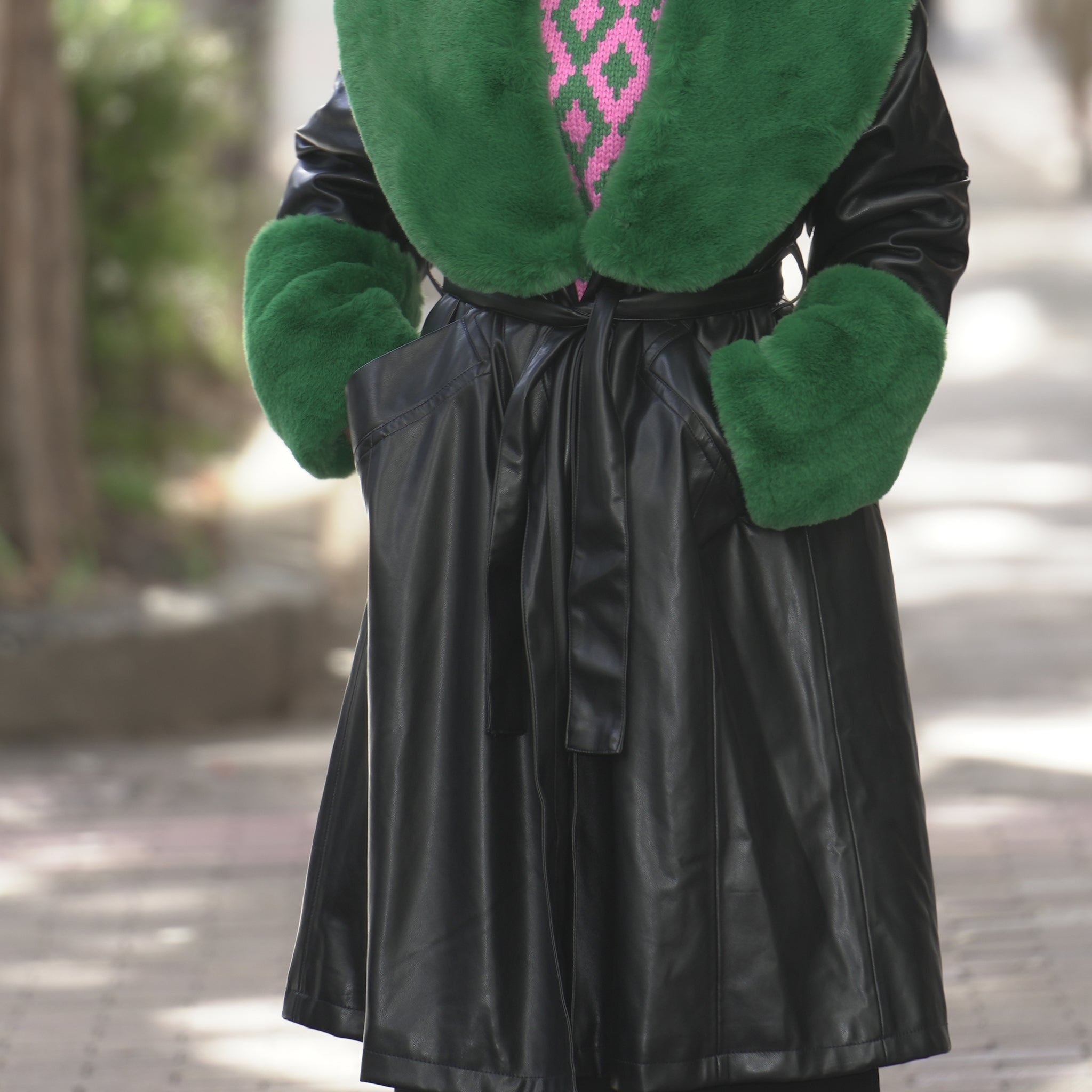 J1837BC07 | BAILEY – Black / Green Fur | Size:8 / 36 / S | JAKKE