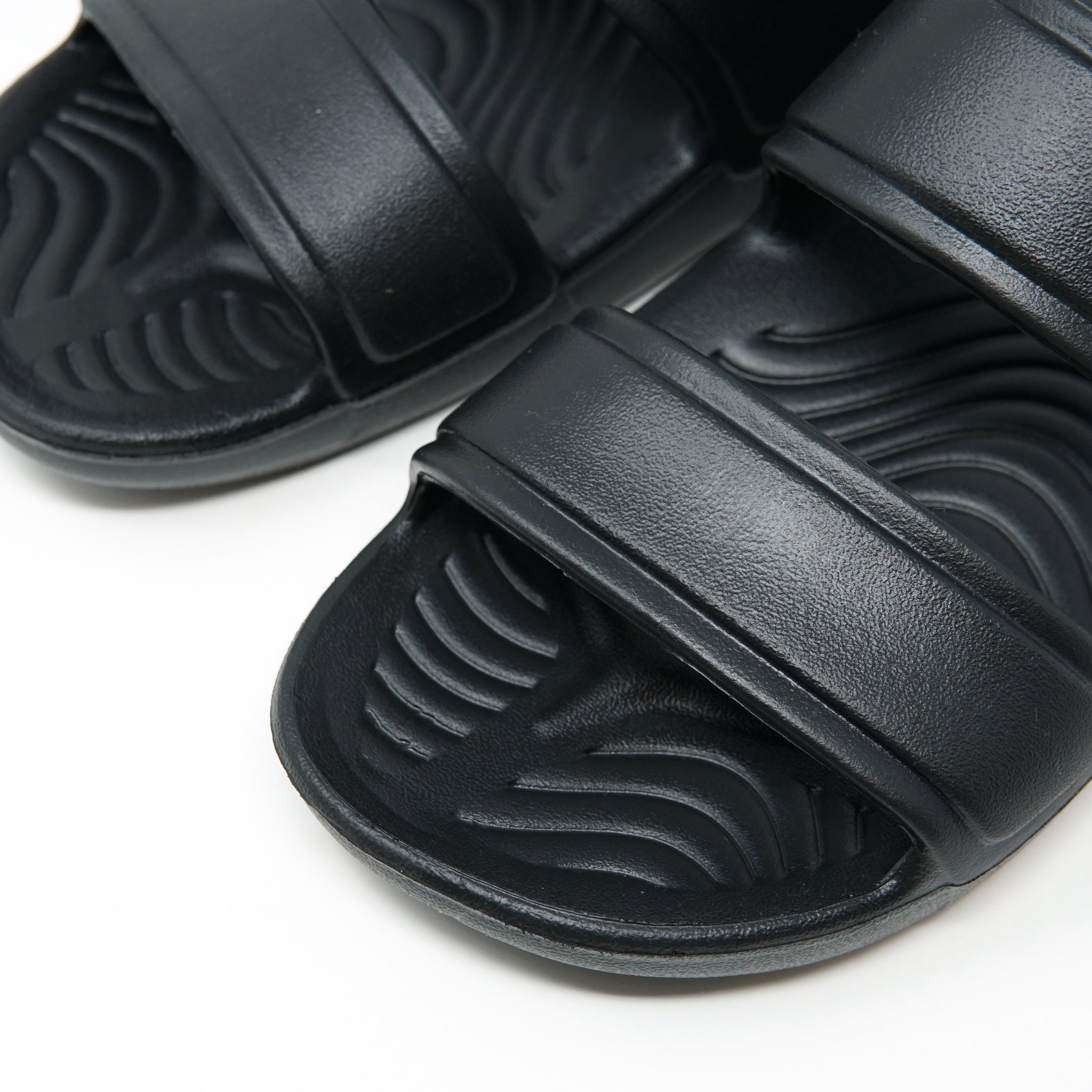 One Comfortble Two Strap | Color:Black | Size : 8/9/10 |【American mart steppers】