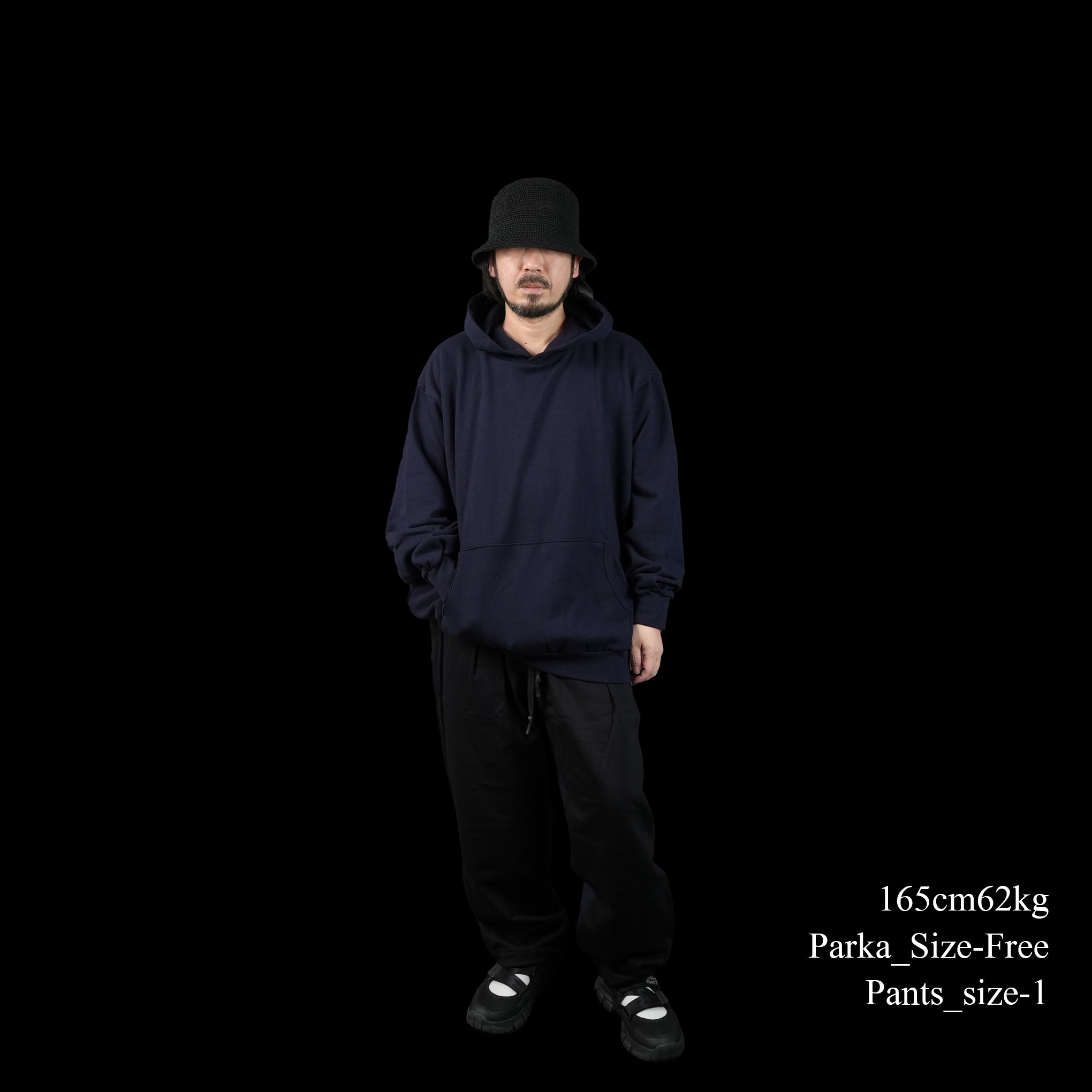 UN-002_KM_a | BACK PRINT HOODIE – Dark Navy | UNTRACE