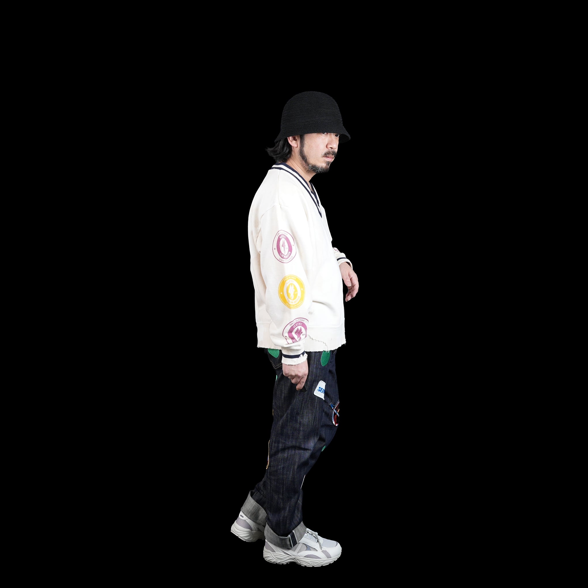 23#07373-1110 | V-Student Sweatshirt Emblem-Type | Color:キナリ【MINAMI ANDERSON_ミナミアンダーソン】【archive】