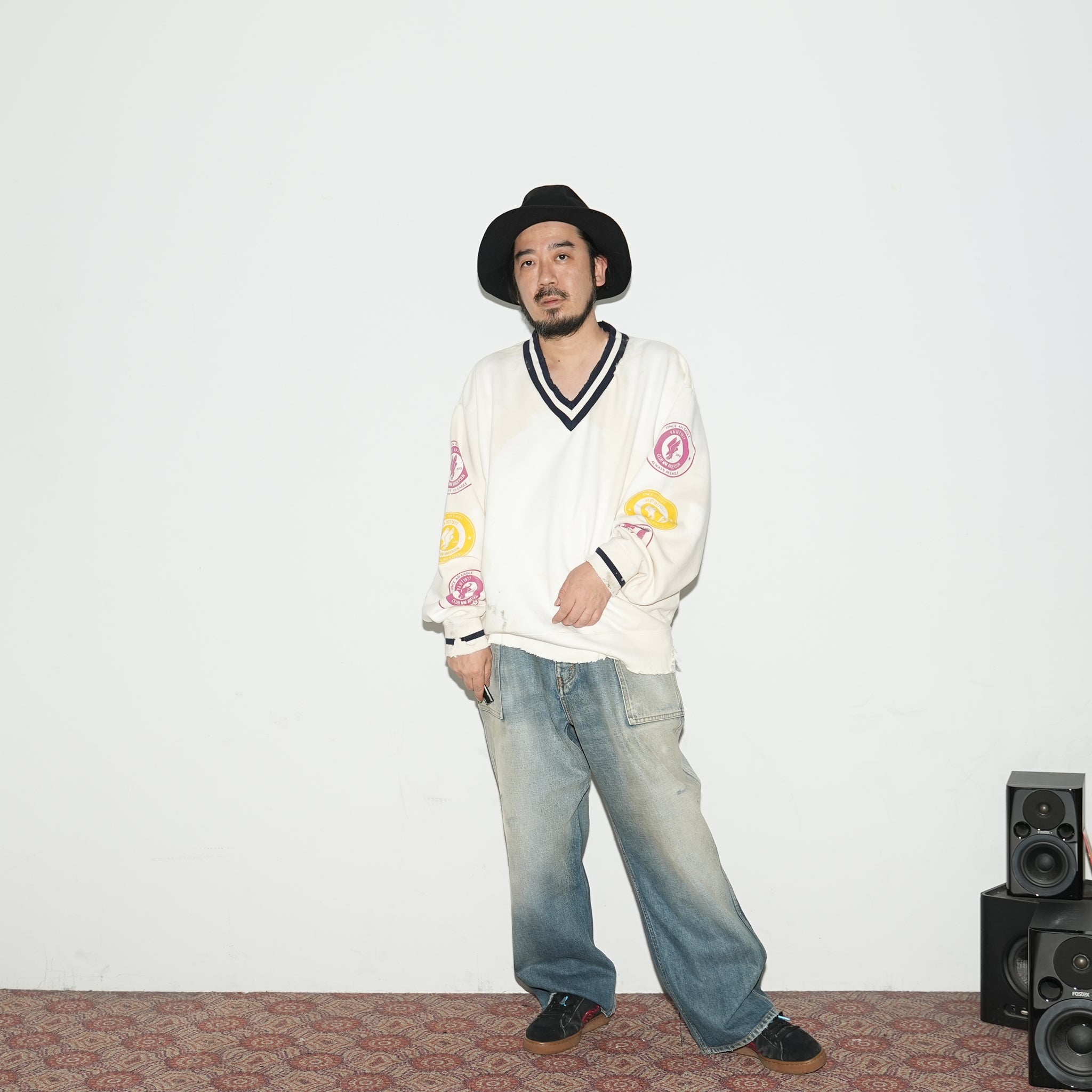 No:23#07373-1110 | Name:V-Student Sweatshirt Emblem-Type | Color:キナリ【MINAMI ANDERSON_ミナミアンダーソン】