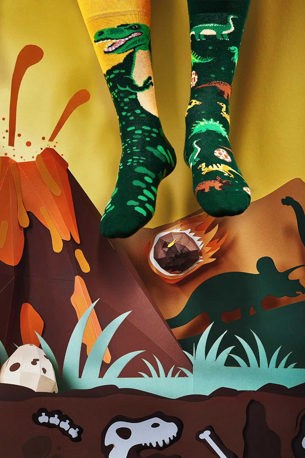 many mornings reguler socks / The Dinosaurs / 【many mornings メニ―モーニングス】【ネコポス選択可能】