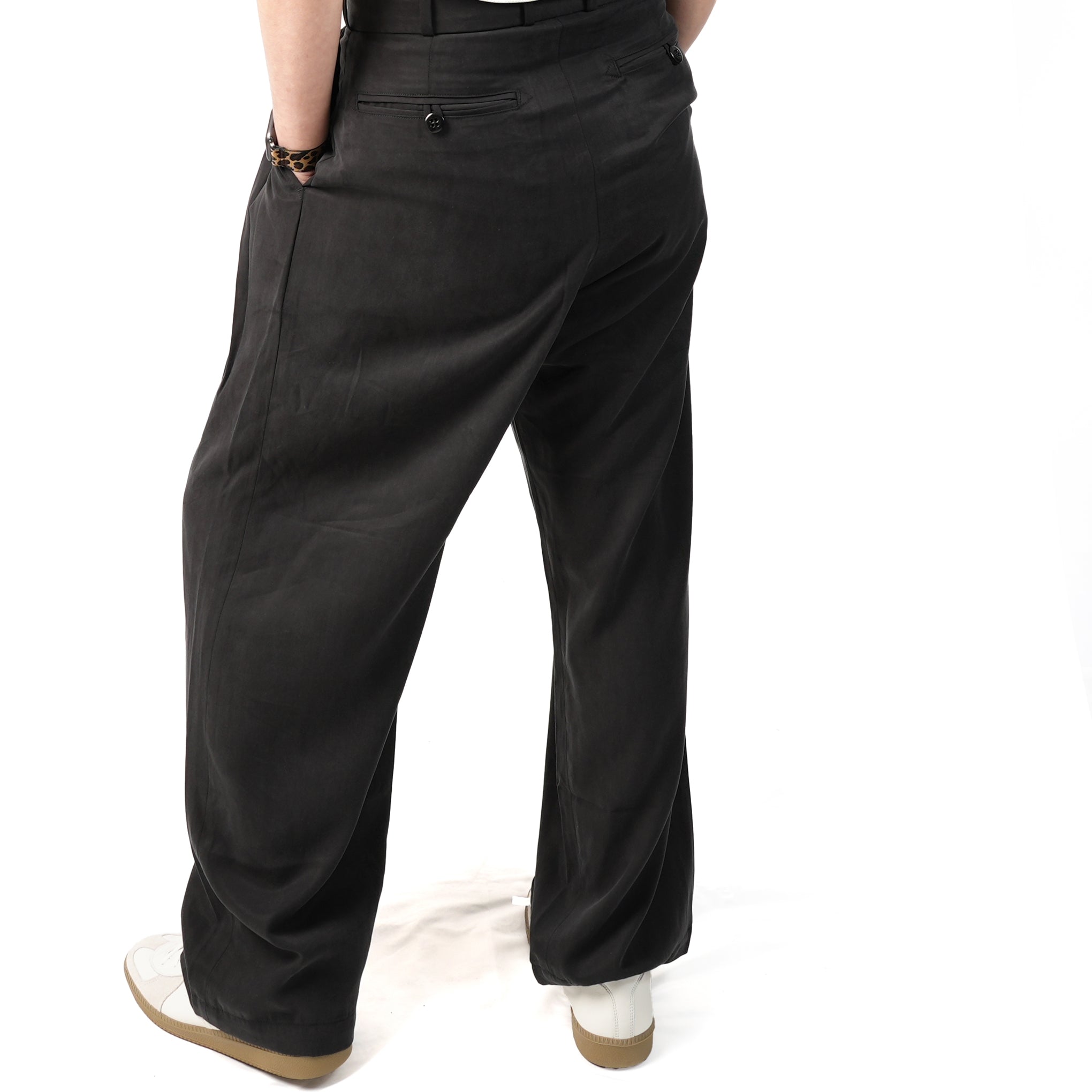 No:M31310-2 | Name:Triple Tuck Wide Pants | Color:Tencel Black【MONITALY_モニタリー】【archive】