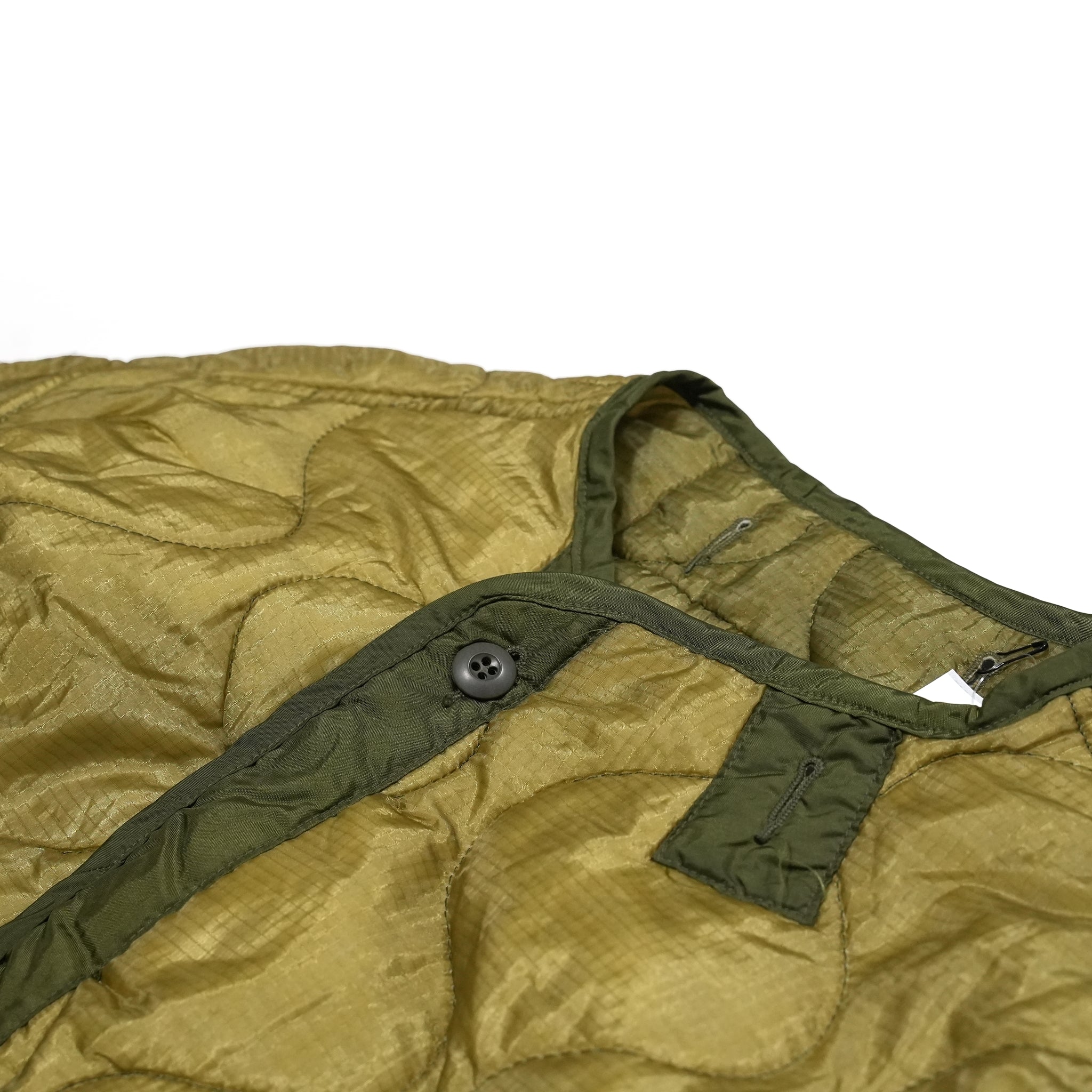 odd22fw03 | Quilting Short Jkt – Olive 別注 | ODDMENT