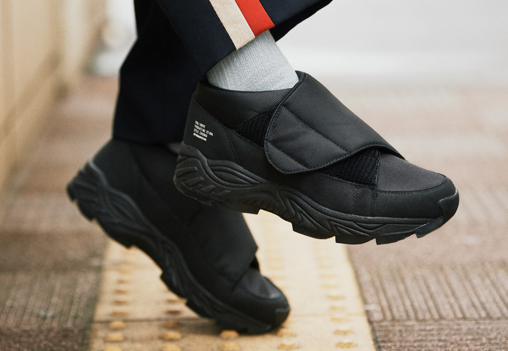 ET006 | UNIVE ユニーブ | Color:Black【810S_エイトテンス】【MOONSTAR_ムーンスター】