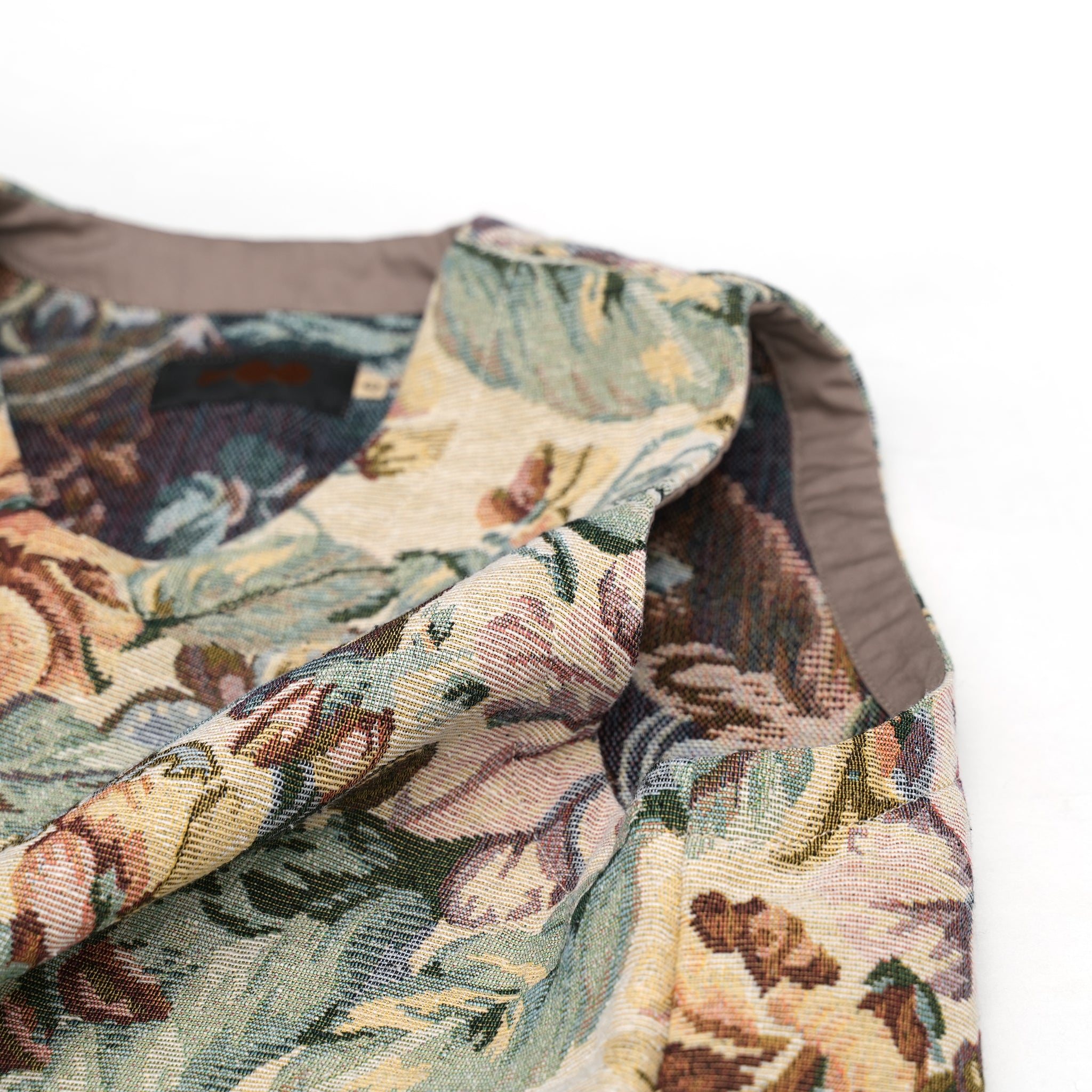 No:VOO-1118 | Name:GOBELIN VEST | Color:Beige/Green/Black【VOO_ヴォー】【archive】
