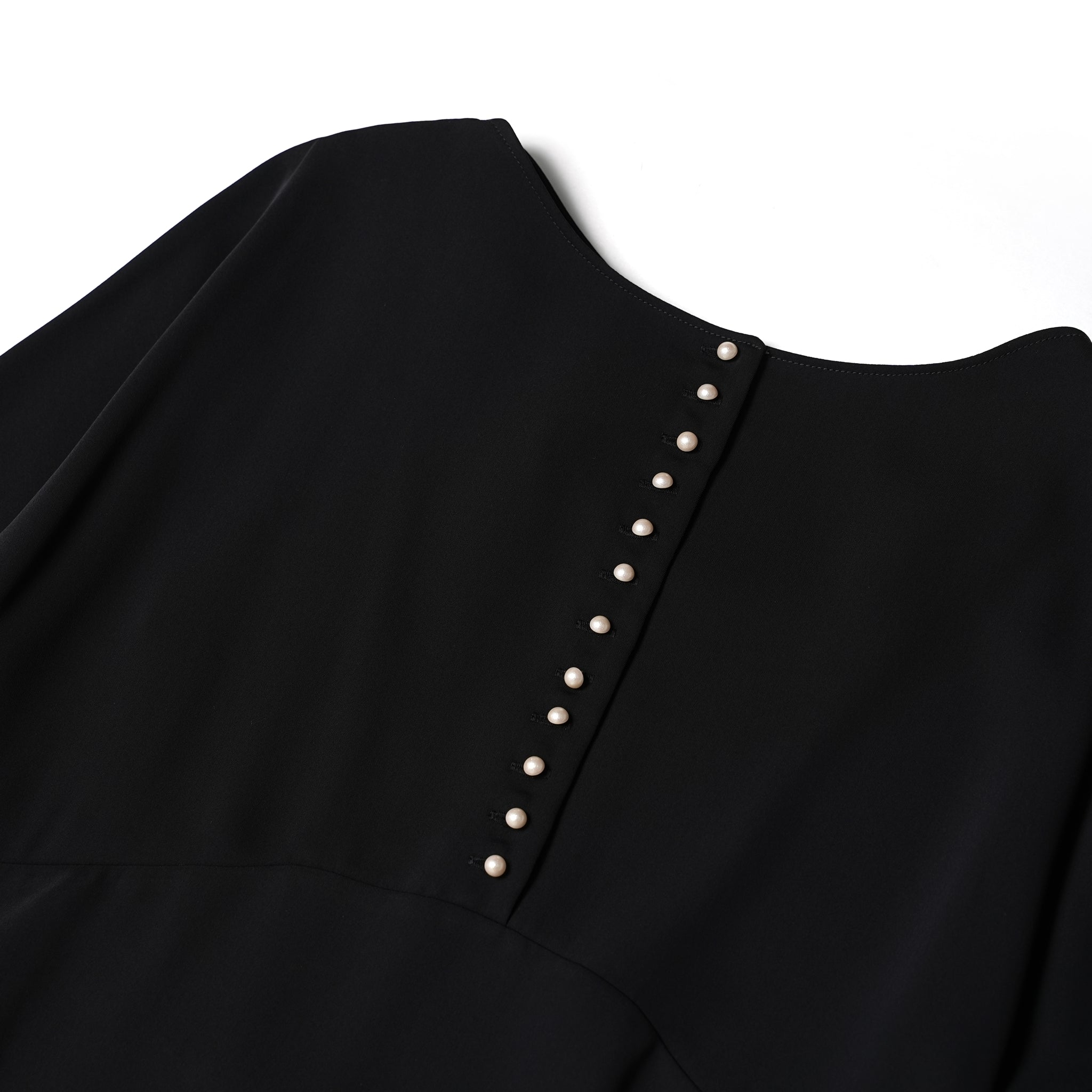 WHT22FOP4009 | Pearl button flare dress | Color:Black/Navy【WHYTO_ホワイト】