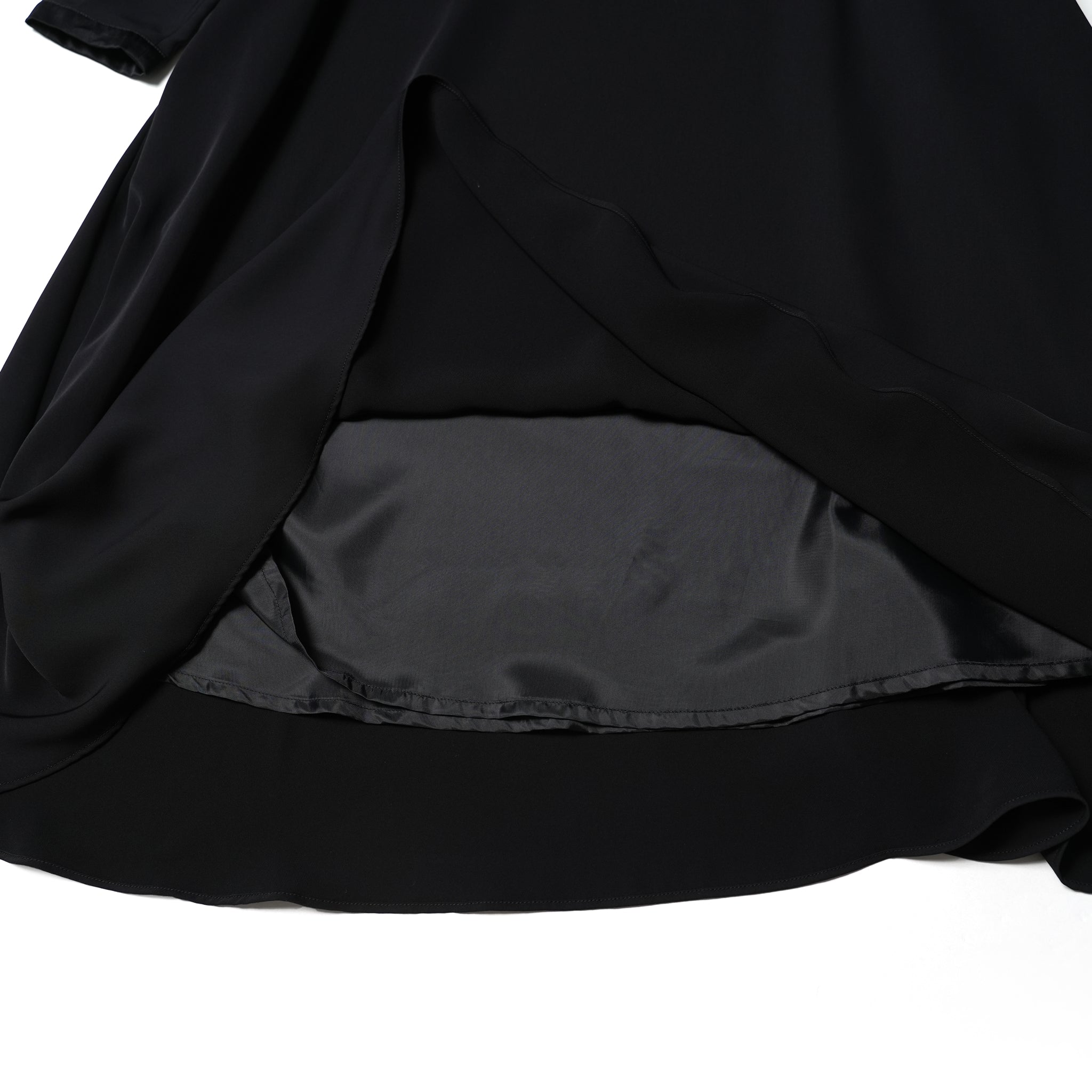 WHT22FOP4009 | Pearl button flare dress | Color:Black/Navy【WHYTO_ホワイト】