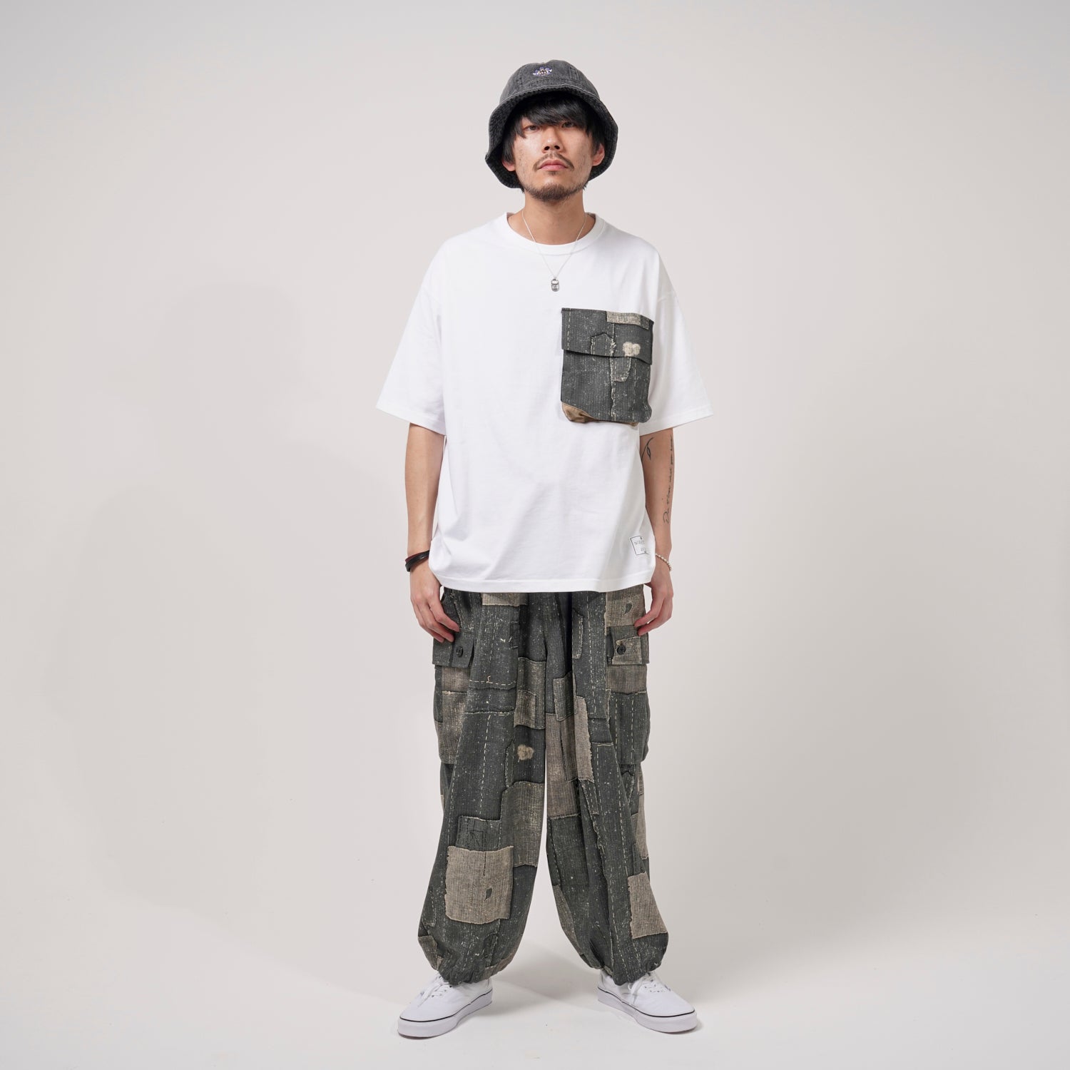 Balloon Wide Cargo Pants (DENIM PATCHWORK) – DENIM PATCHWORK | Size:Free | EFFECTEN