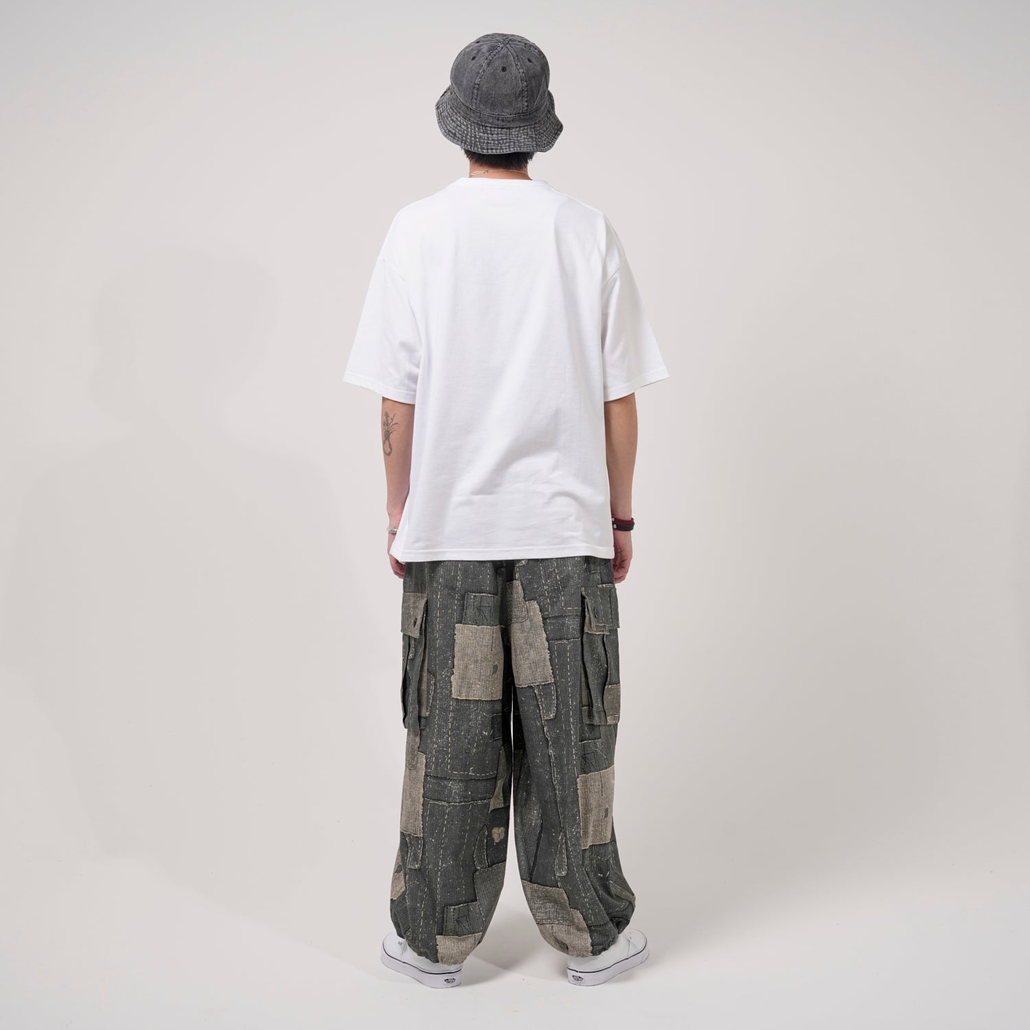 Balloon Wide Cargo Pants (DENIM PATCHWORK) – DENIM PATCHWORK | Size:Free | EFFECTEN