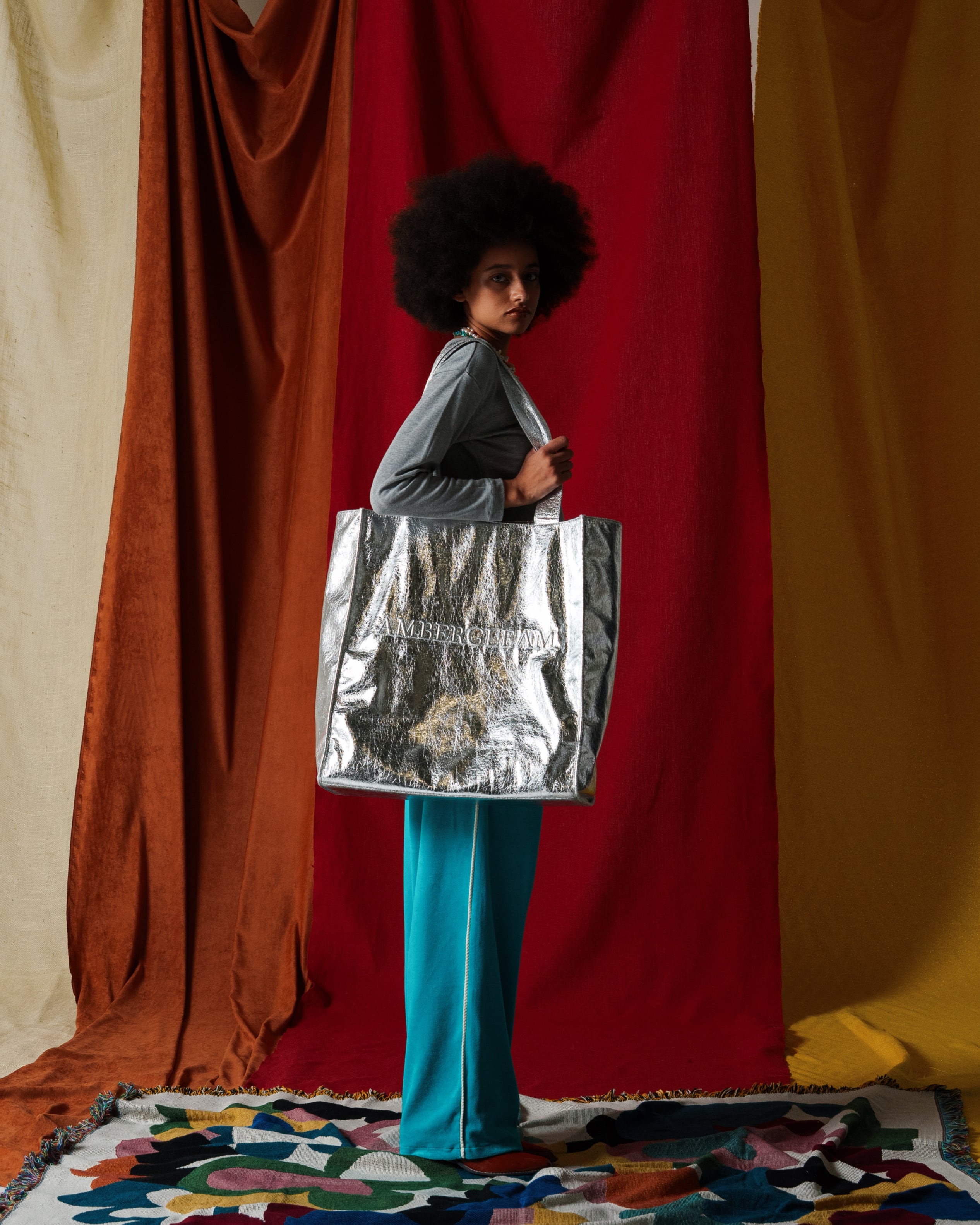 Name:BIG Leather Tote Bag | Color:Silver【AMBERGLEAM_アンバー