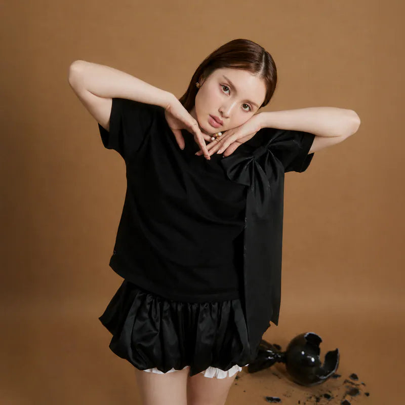 Seivsoñ × yoni — ñi Elongated Bow T-Shirt - BLACK | SEIVSON