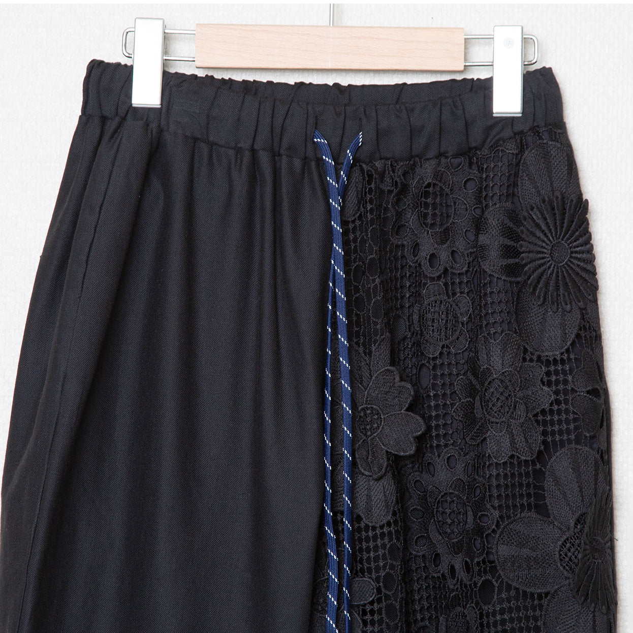 BSD25SS-17_Black | Flower Lace Relax Pants | Color:Black【BEDSIDEDRAMA_ベッドサイドドラマ】【入荷予定アイテム・入荷連絡可能】