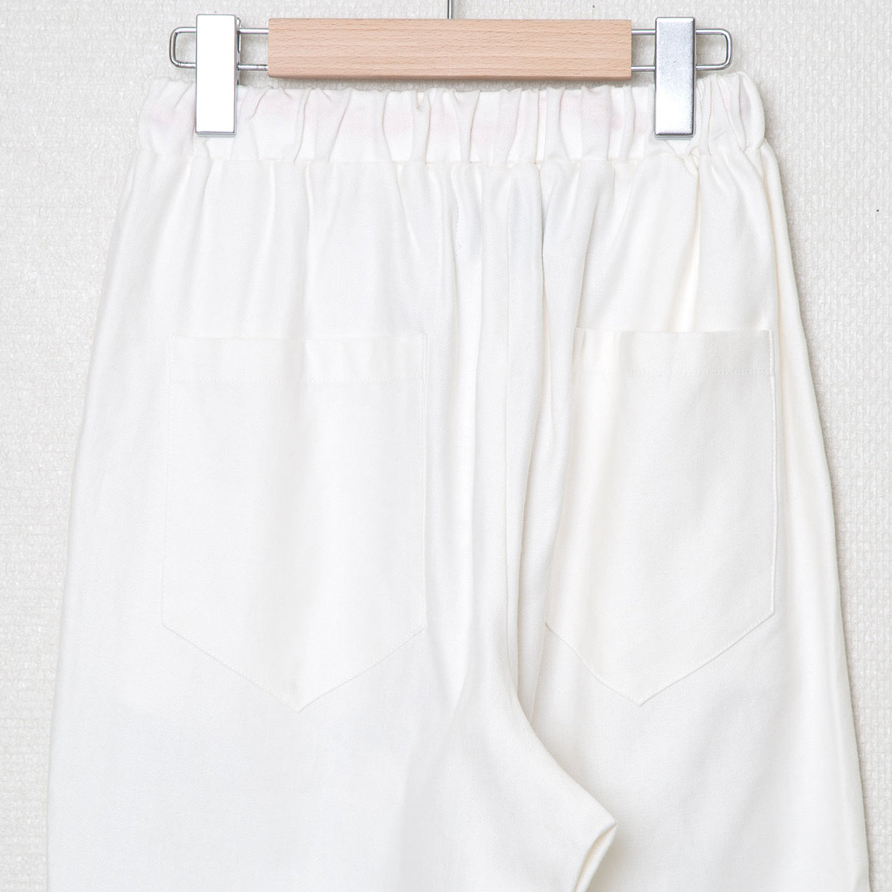 BSD25SS-17_White | Flower Lace Relax Pants | Color:White【BEDSIDEDRAMA_ベッドサイドドラマ】【入荷予定アイテム・入荷連絡可能】