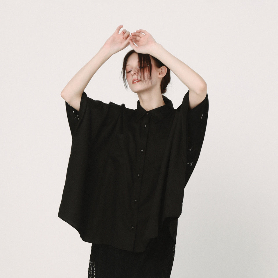 Dancing Lace poncho shirt | Color_Black | No_BSD26SS-10_Black【BEDSIDEDRAMA_ベッドサイドドラマ】【入荷予定アイテム・入荷連絡可能】