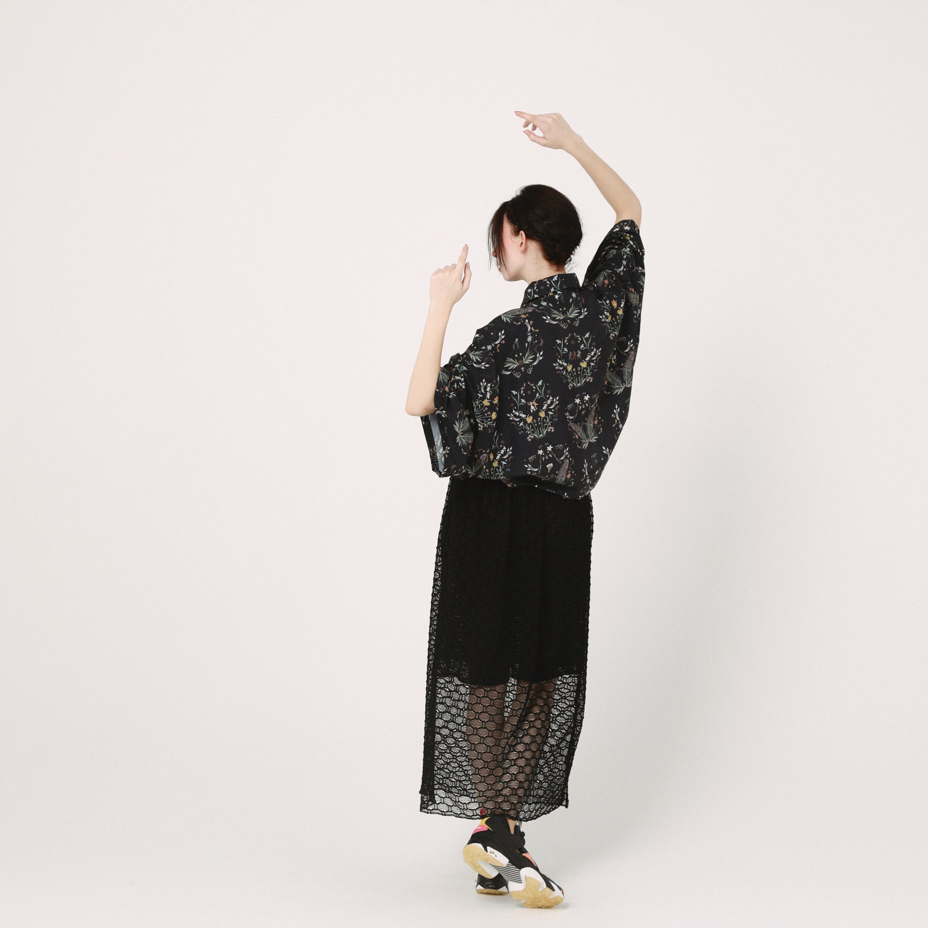Dance In The Garden Cape Shirt | Color_Black | No_BSD26SS-16_Black【BEDSIDEDRAMA_ベッドサイドドラマ】【入荷予定アイテム・入荷連絡可能】