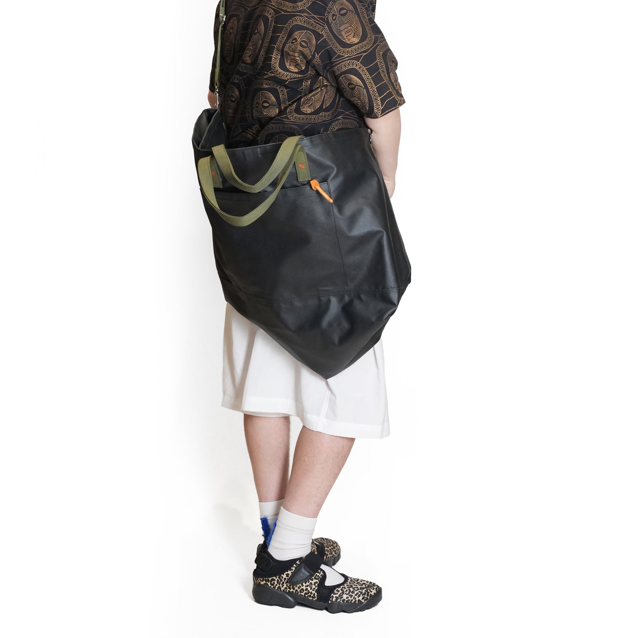 PL×WASABI DURABLE TENT TOTE L BLK | POLER