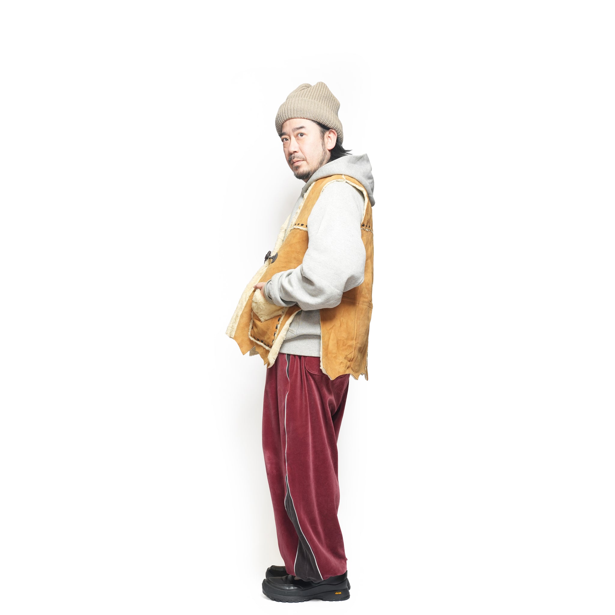 IGLOO MOUTON VEST | Color_C | Size_L | No_RV2601701【NASNGWAM_ナスングワム】
