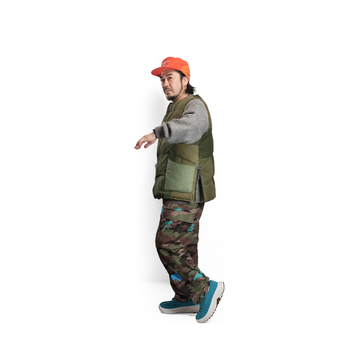 down pull over vest – Olive/Masterd | SLOW HANDS | 入荷予定アイテム