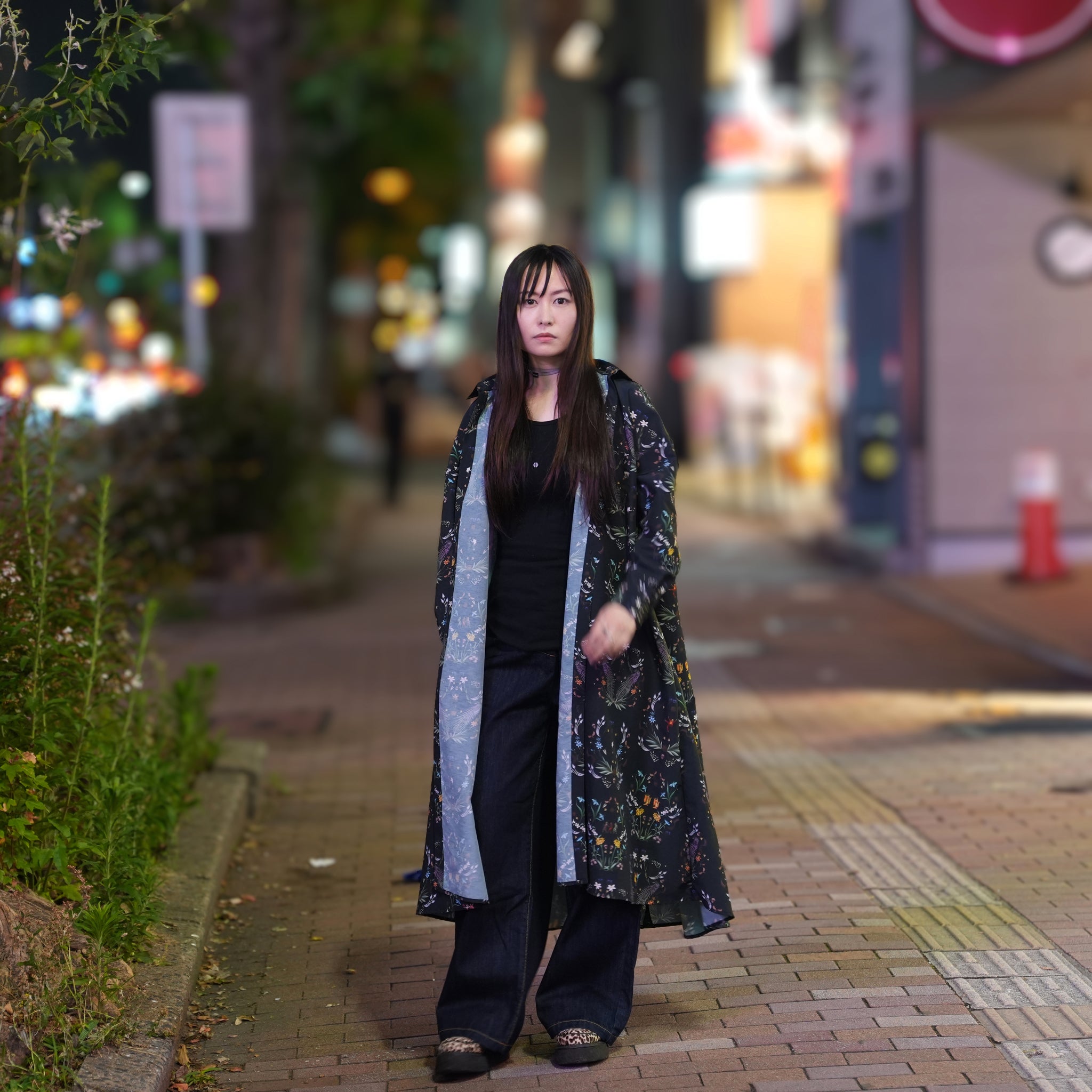 Dance In The Garden Maxi Shirt– Black | BEDSIDEDRAMA