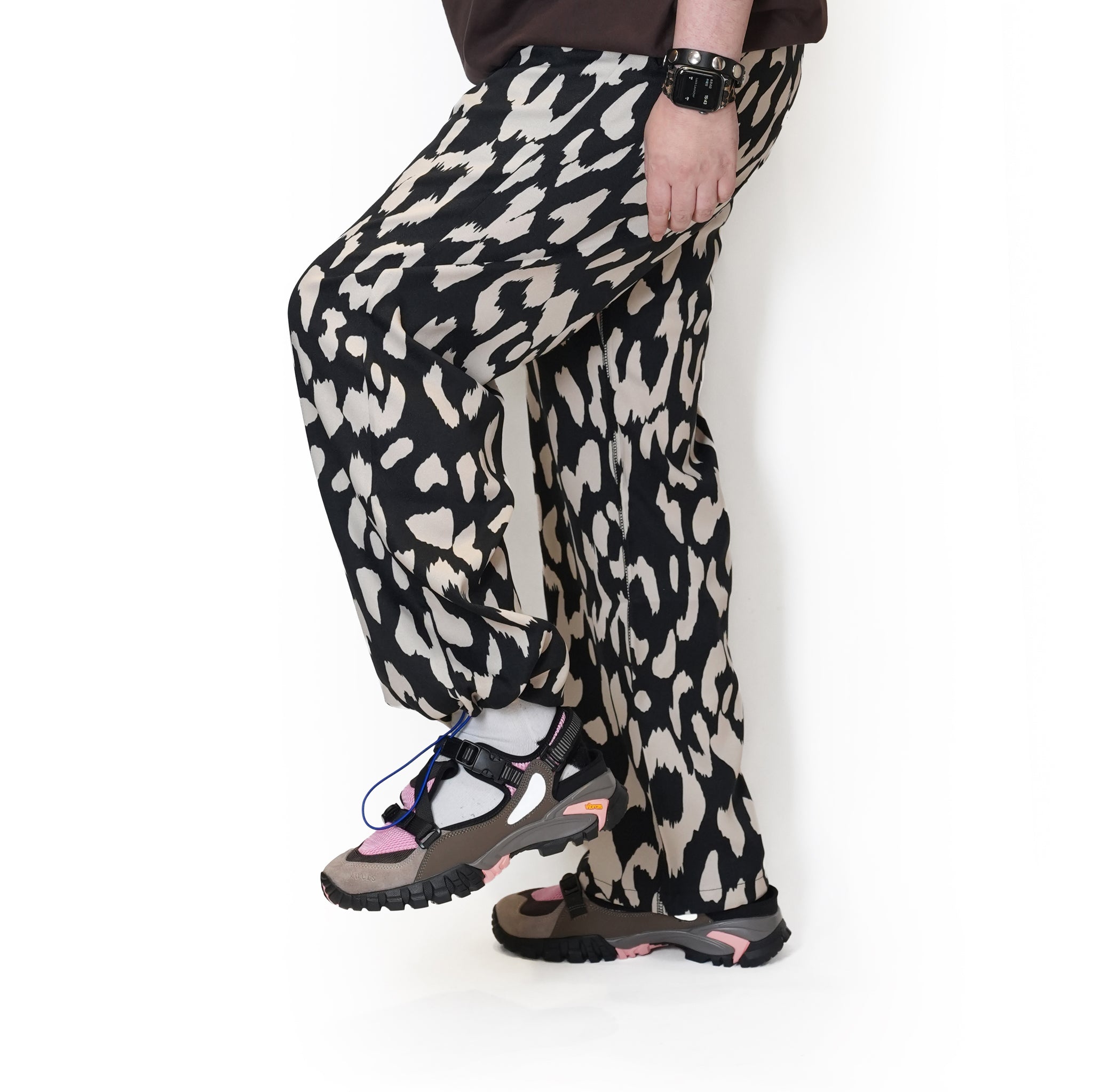 ABSTRACT PANTS – BLACK-IVORY | QUOLT