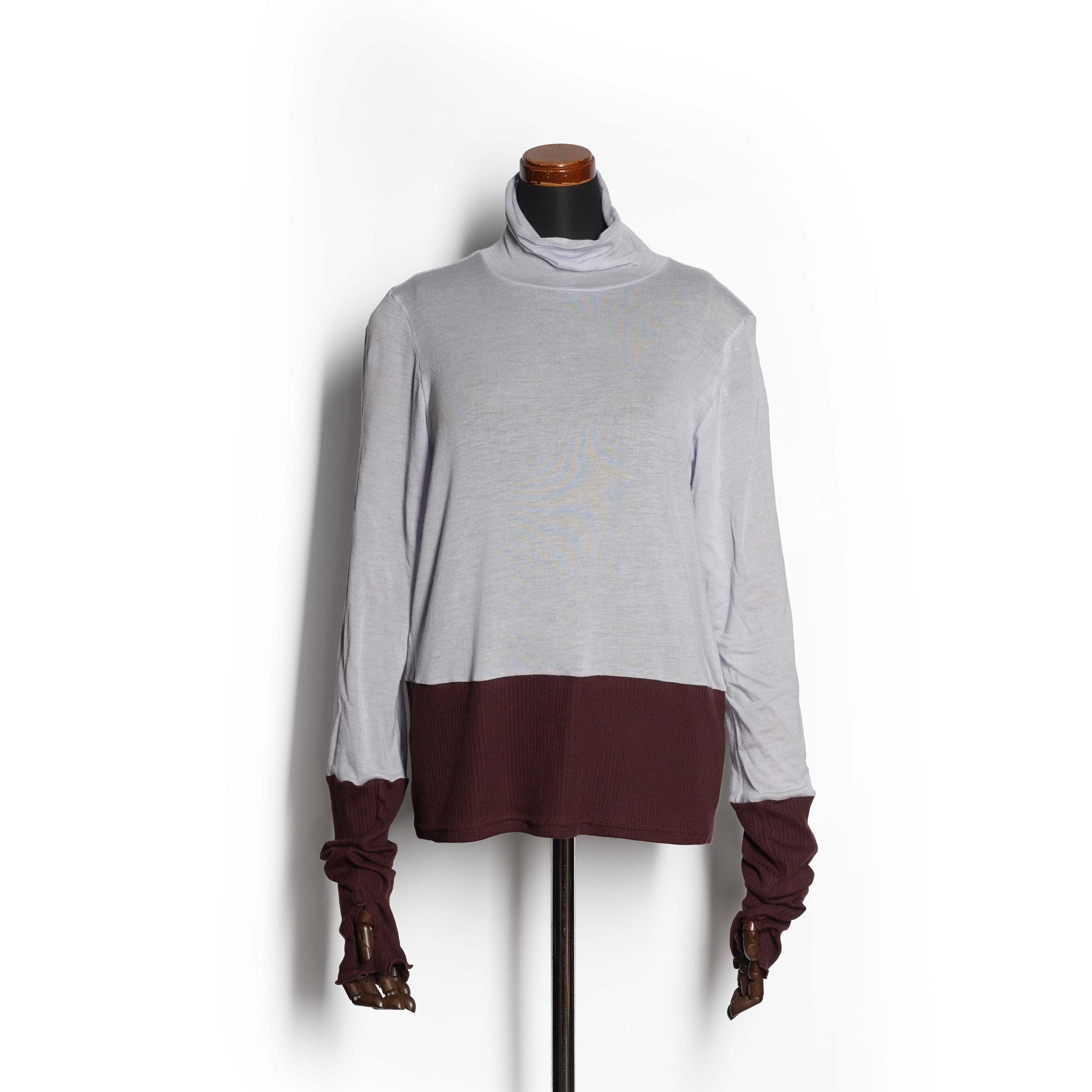 cashmere silk color block turtle – Light Blue  /  Red | WHYTO