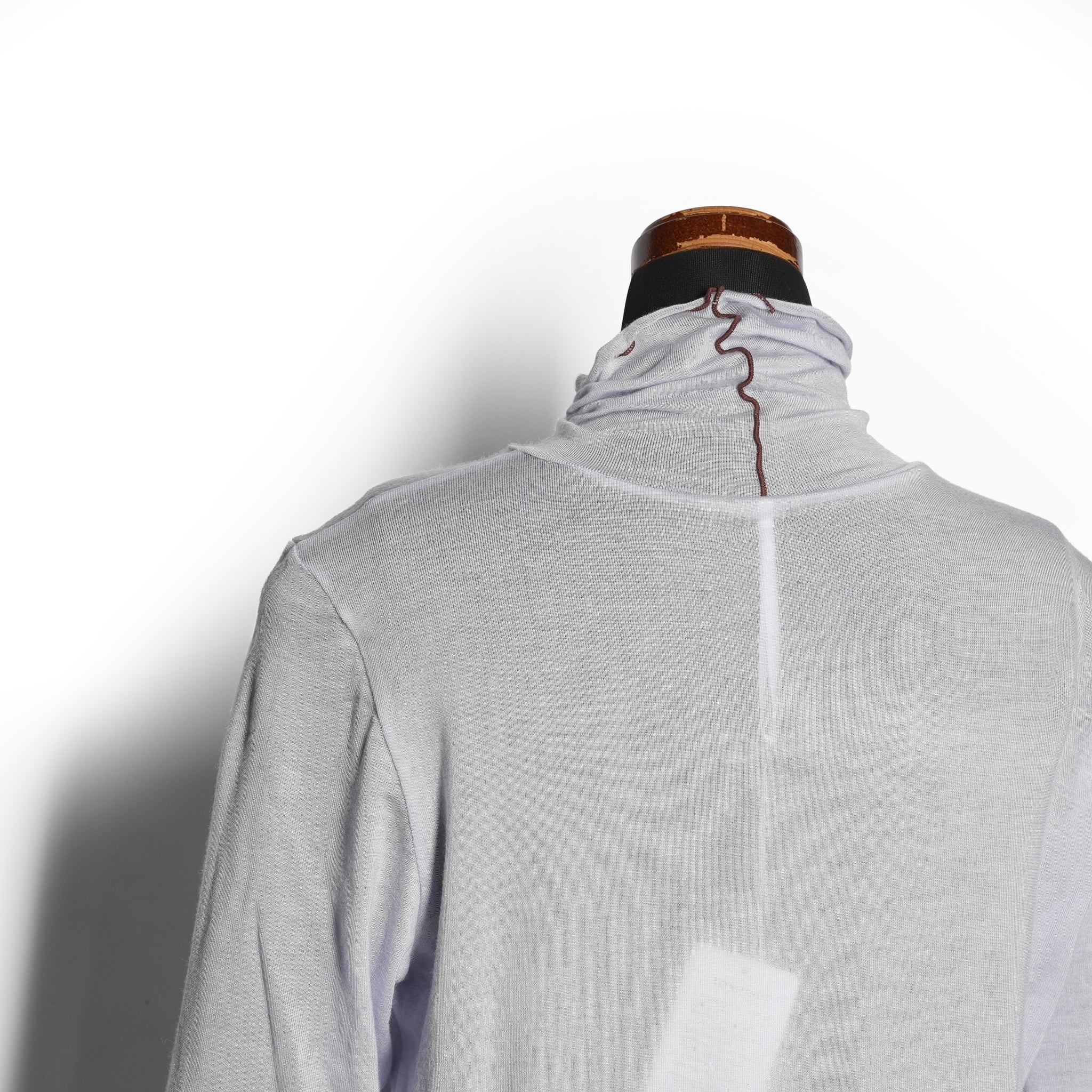 cashmere silk color block turtle – Light Blue  /  Red | WHYTO