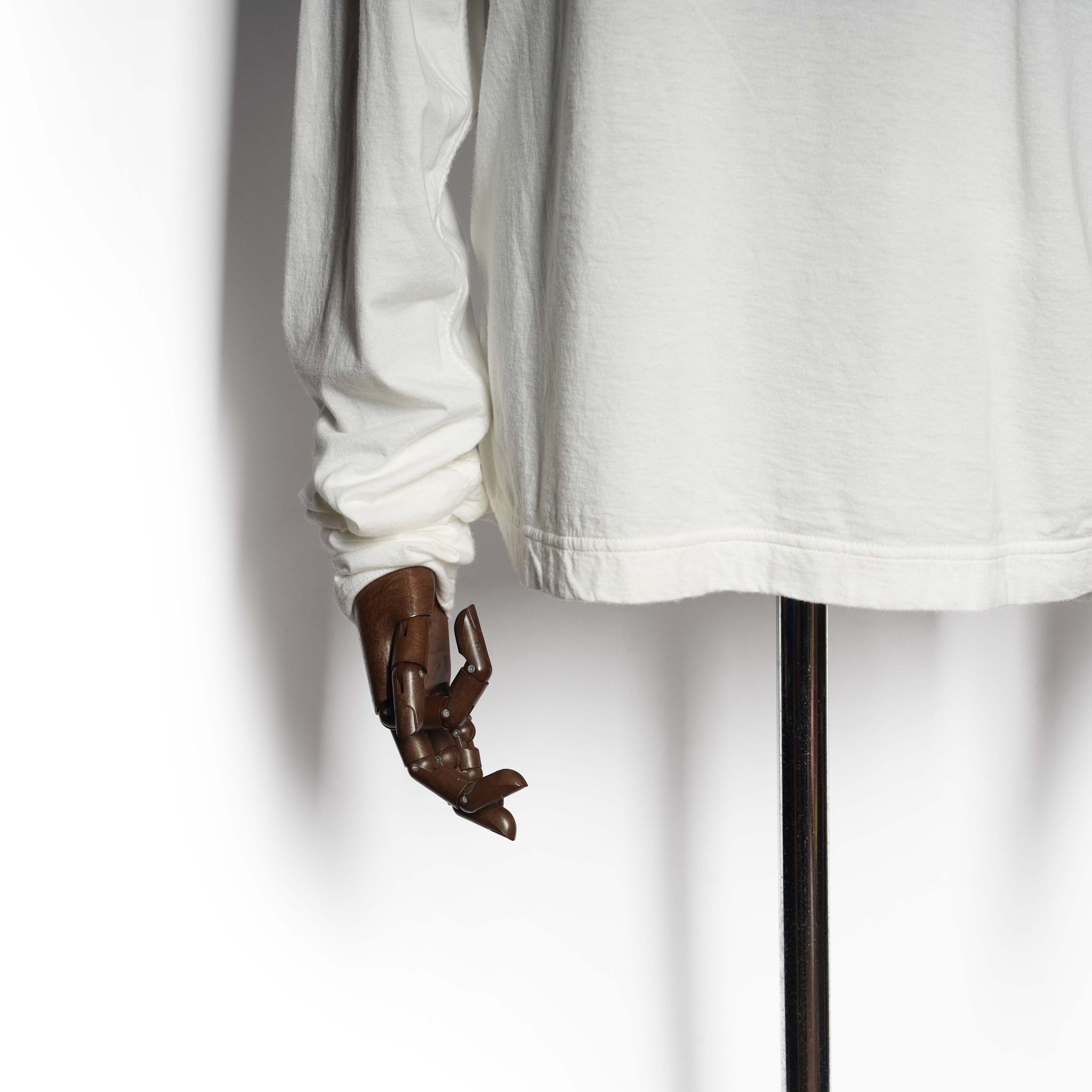 SUPER LONG SLV. MILITARY TURTLE | Color_White/Black | No_252-401_white【CaRouseLamBRa_ケラウズランブラ】