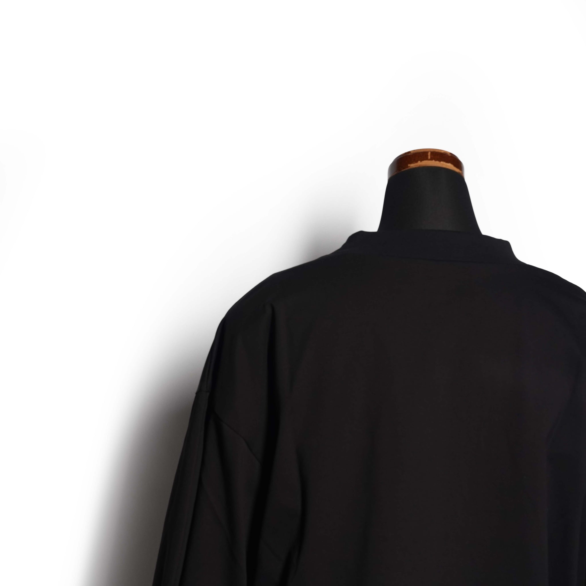 curve sleeve tee – Black | WHYTO【ネコポス選択可能】