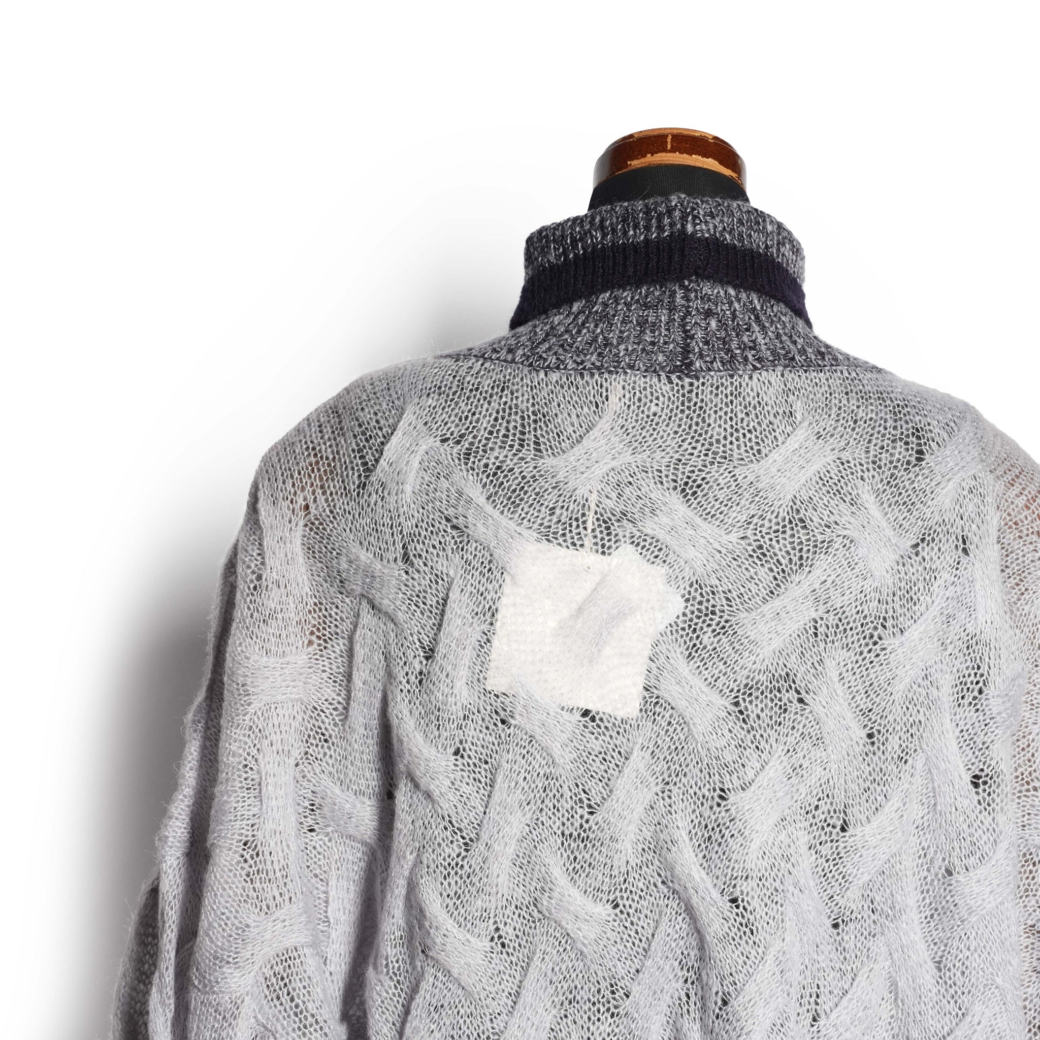 MOHAIR KNIT_SUPER LONG SLV. SLIT TURTLE – Lt Grey | 252-420_lt grey | CaRouseLamBRa