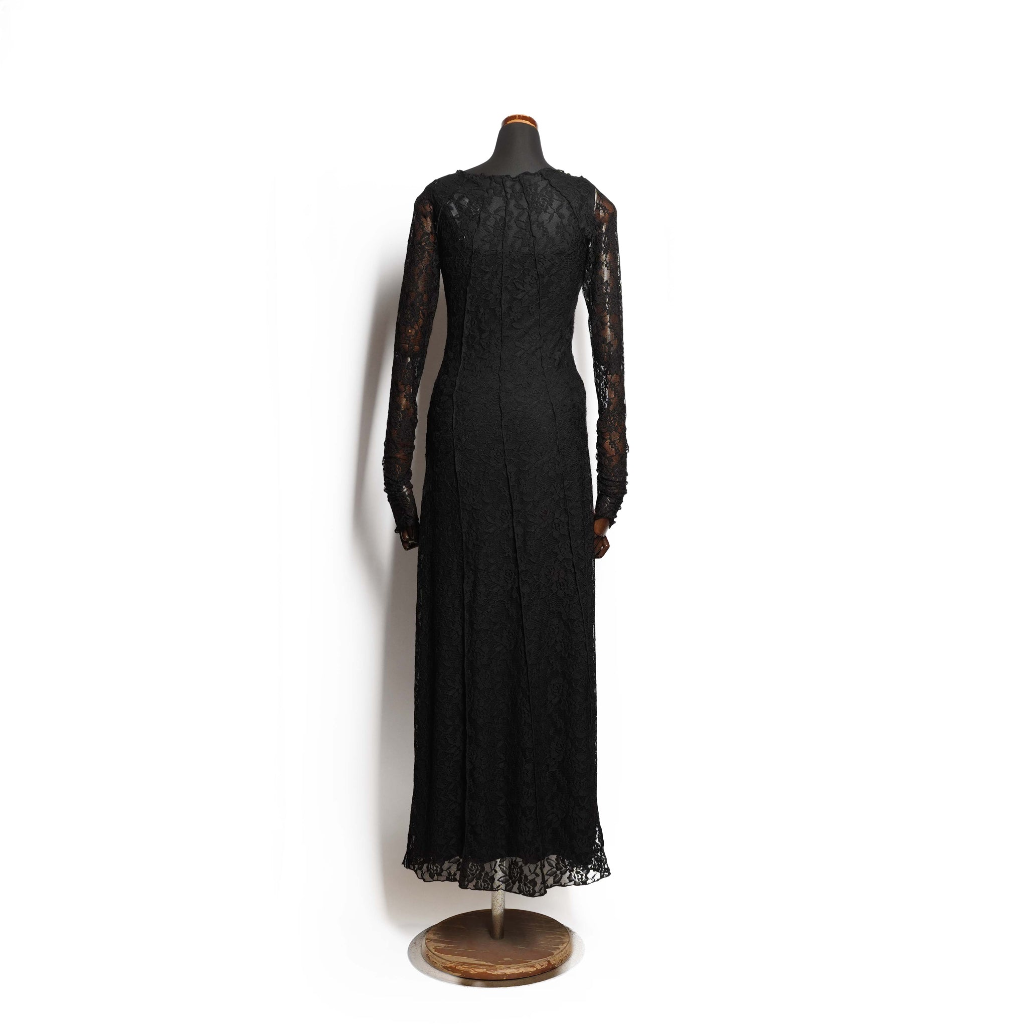 WEDNESDAY LACE LONGSLEEVE MAXI DRESS – Black | ONE TEASPOON