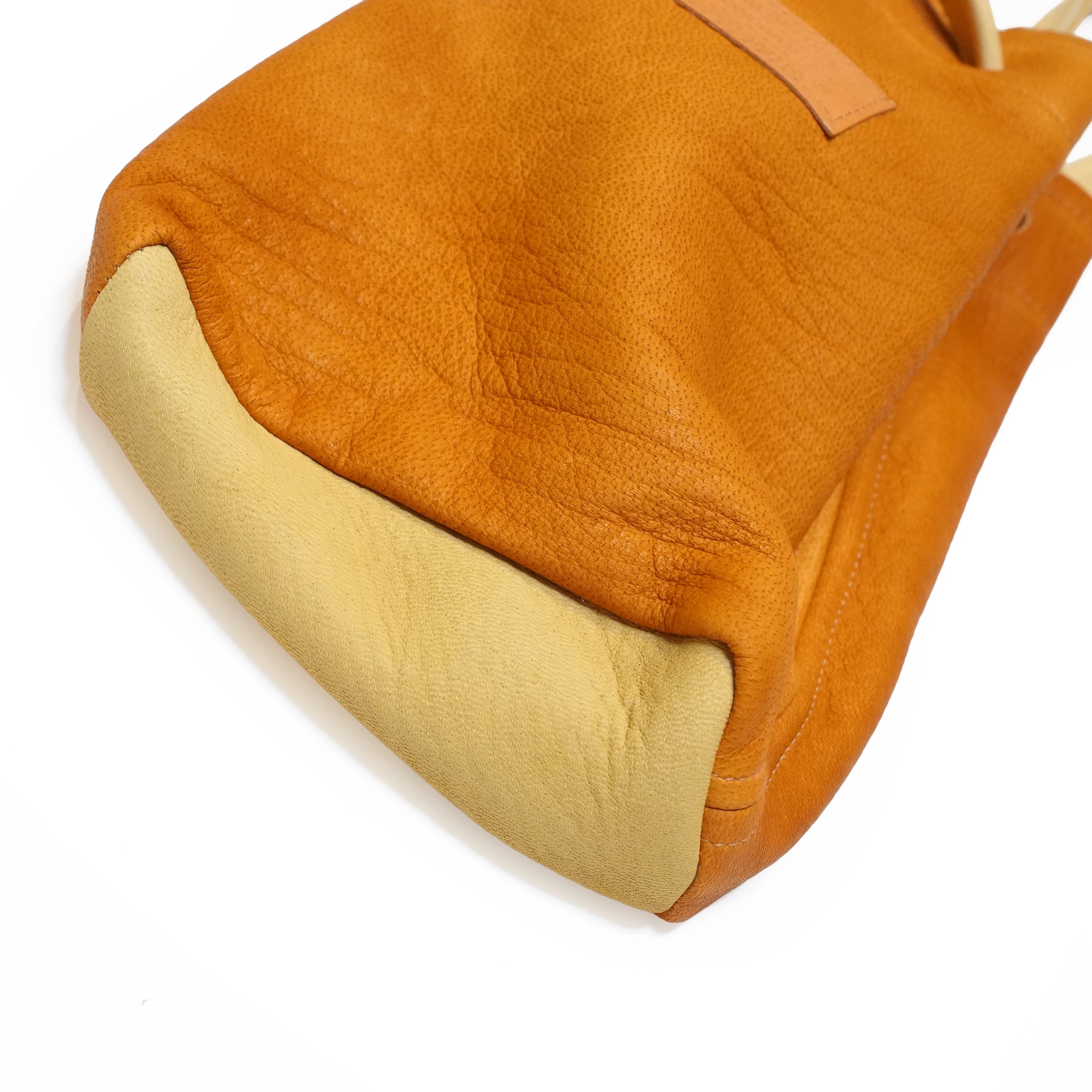 DEARSKIN WHISKY BAG – Camel / Black | NASNGWAM