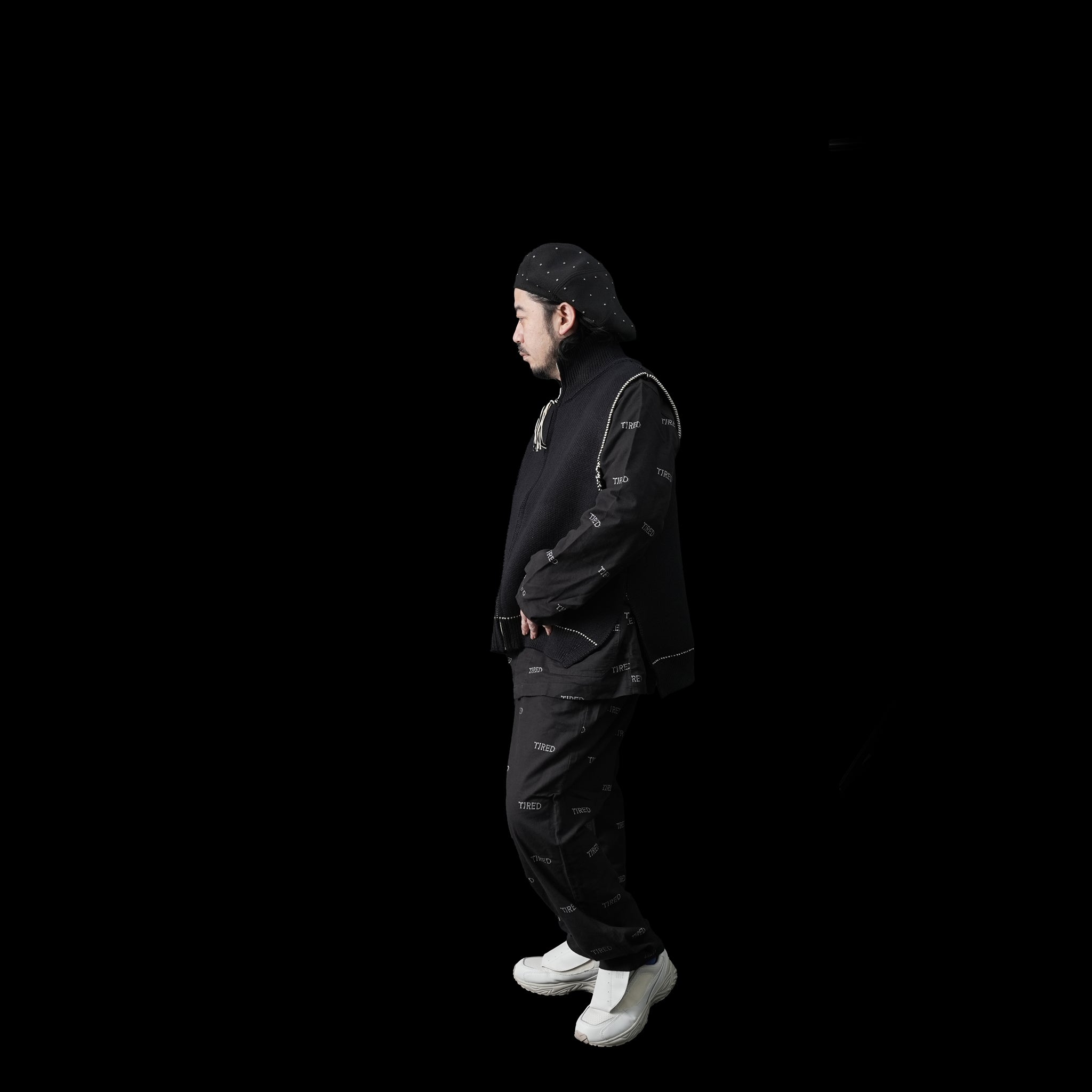 Name:Fringe Vest Sweater | Color:Black【AMBERGLEAM_アンバー