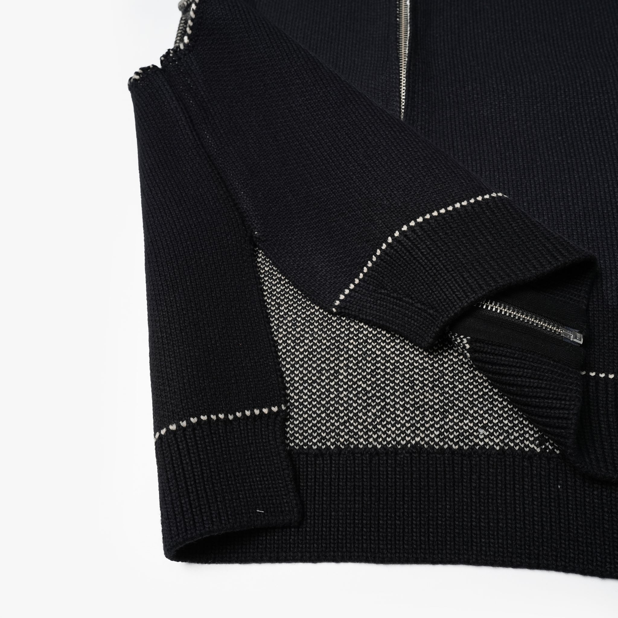 Name:Fringe Vest Sweater | Color:Black【AMBERGLEAM_アンバー 