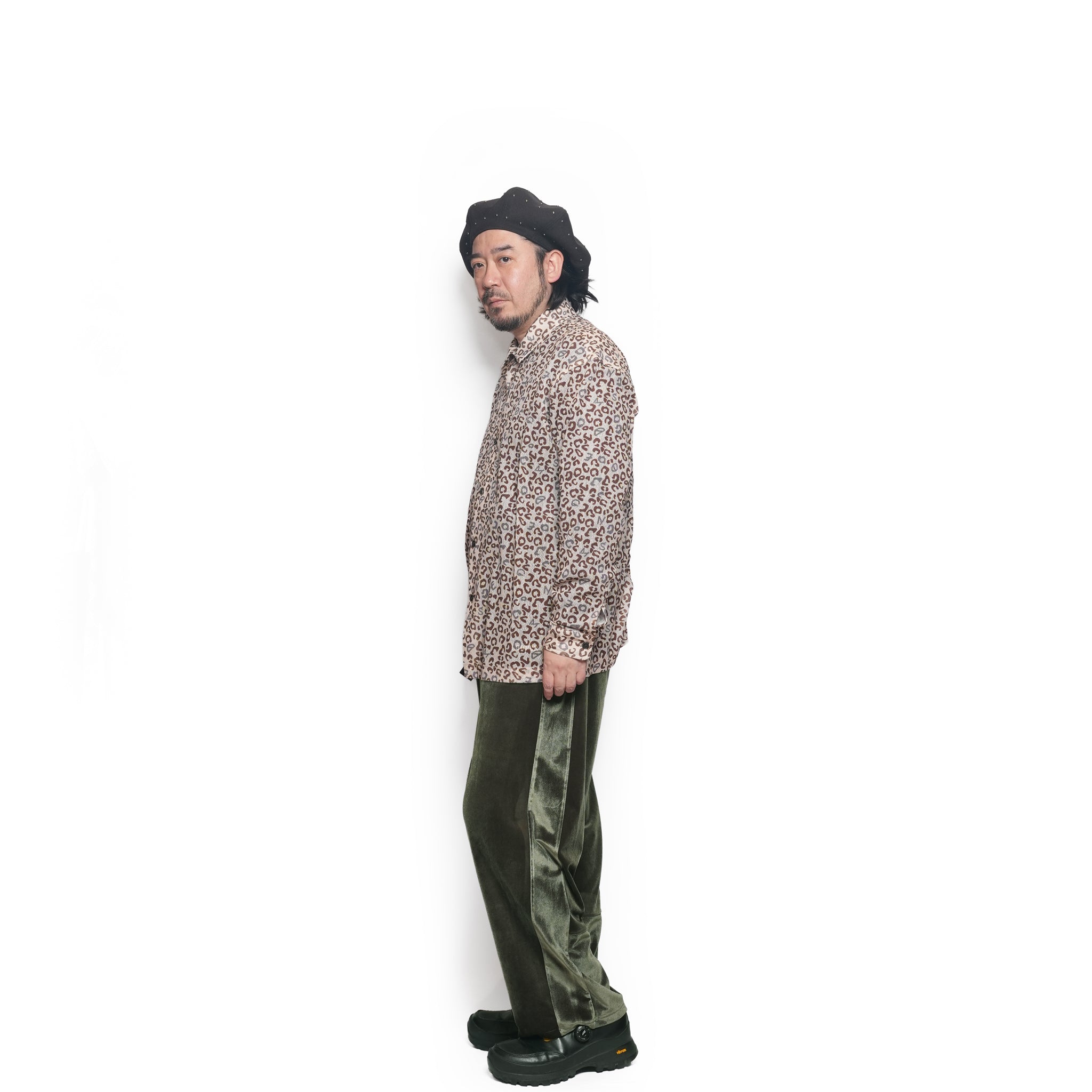 ベロアカッティングラインパンツ – Olive | 2601KT102_Olive | Looper