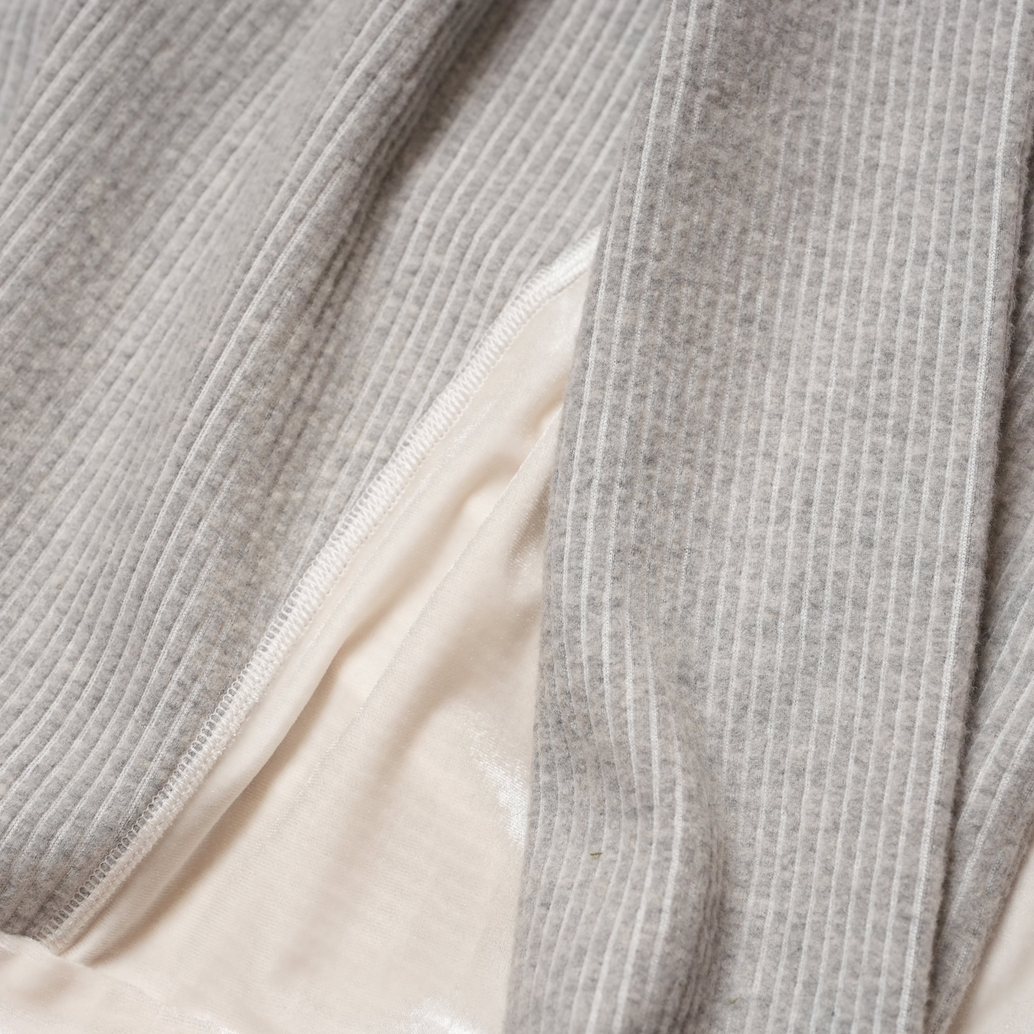 ニットコール＆ベロアトップス – White | 2601KT101_White | LOOPER