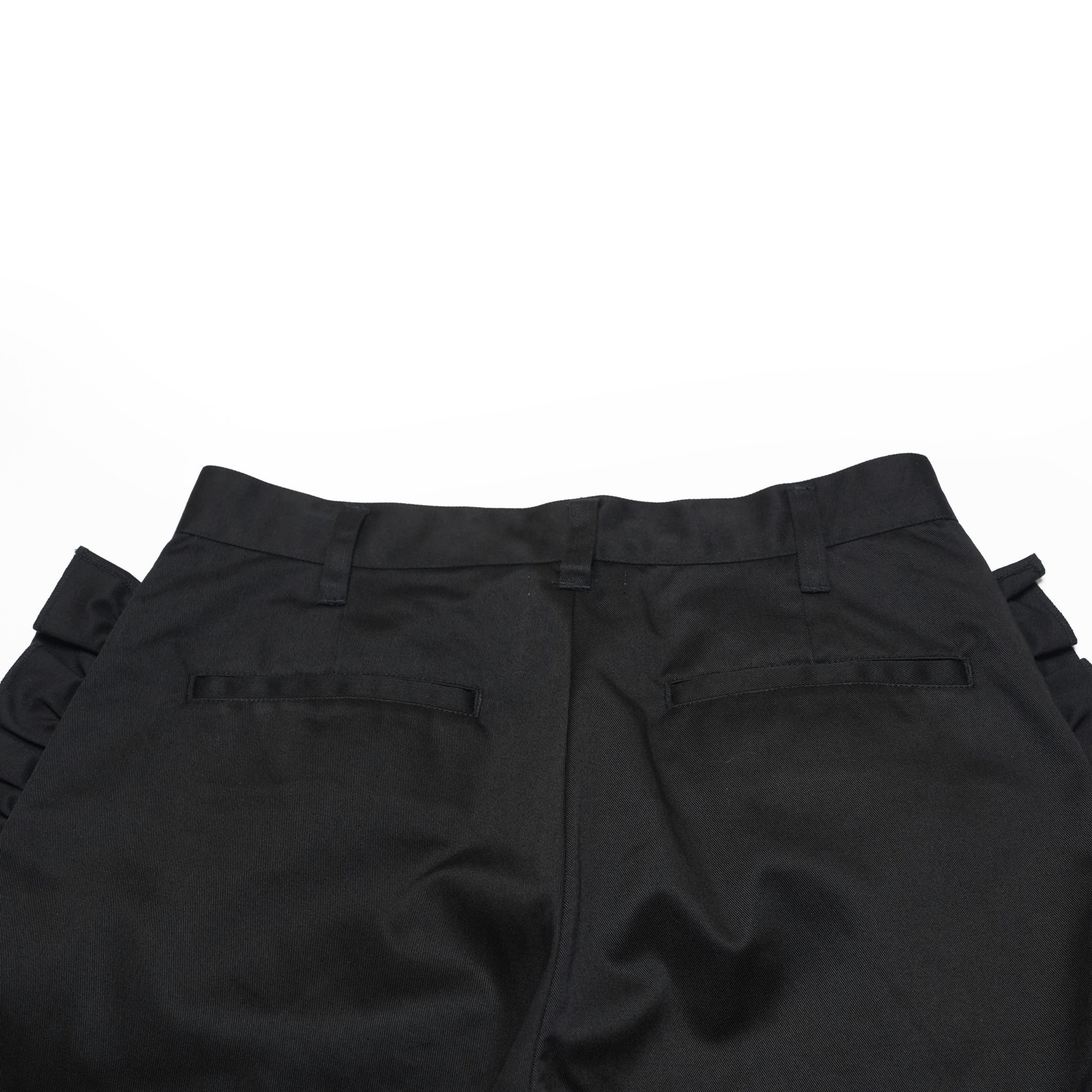 Frill Chino Shorts – Black | NICK GEAR