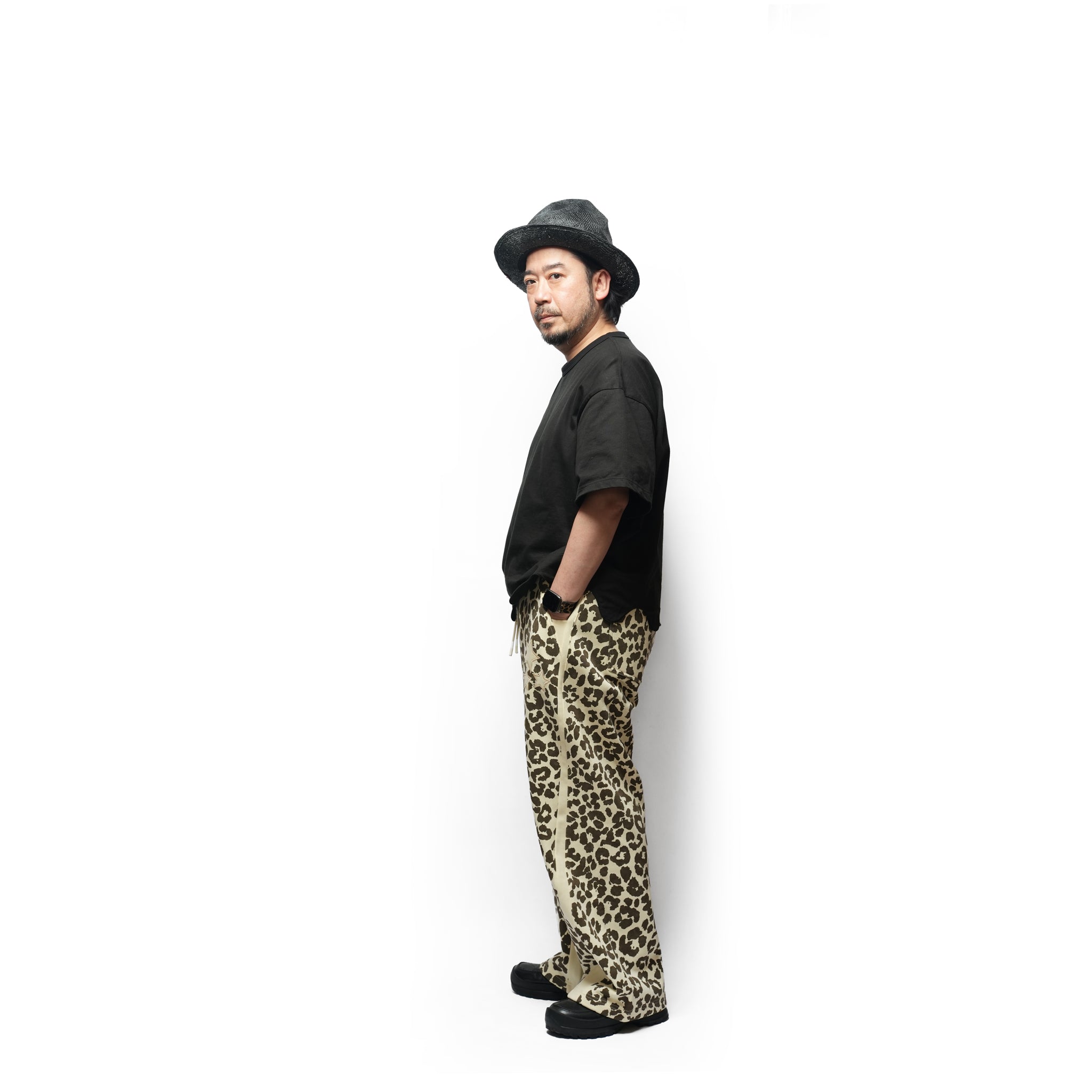 Star sweat pants – Leopard | PLATEAU STUDIO