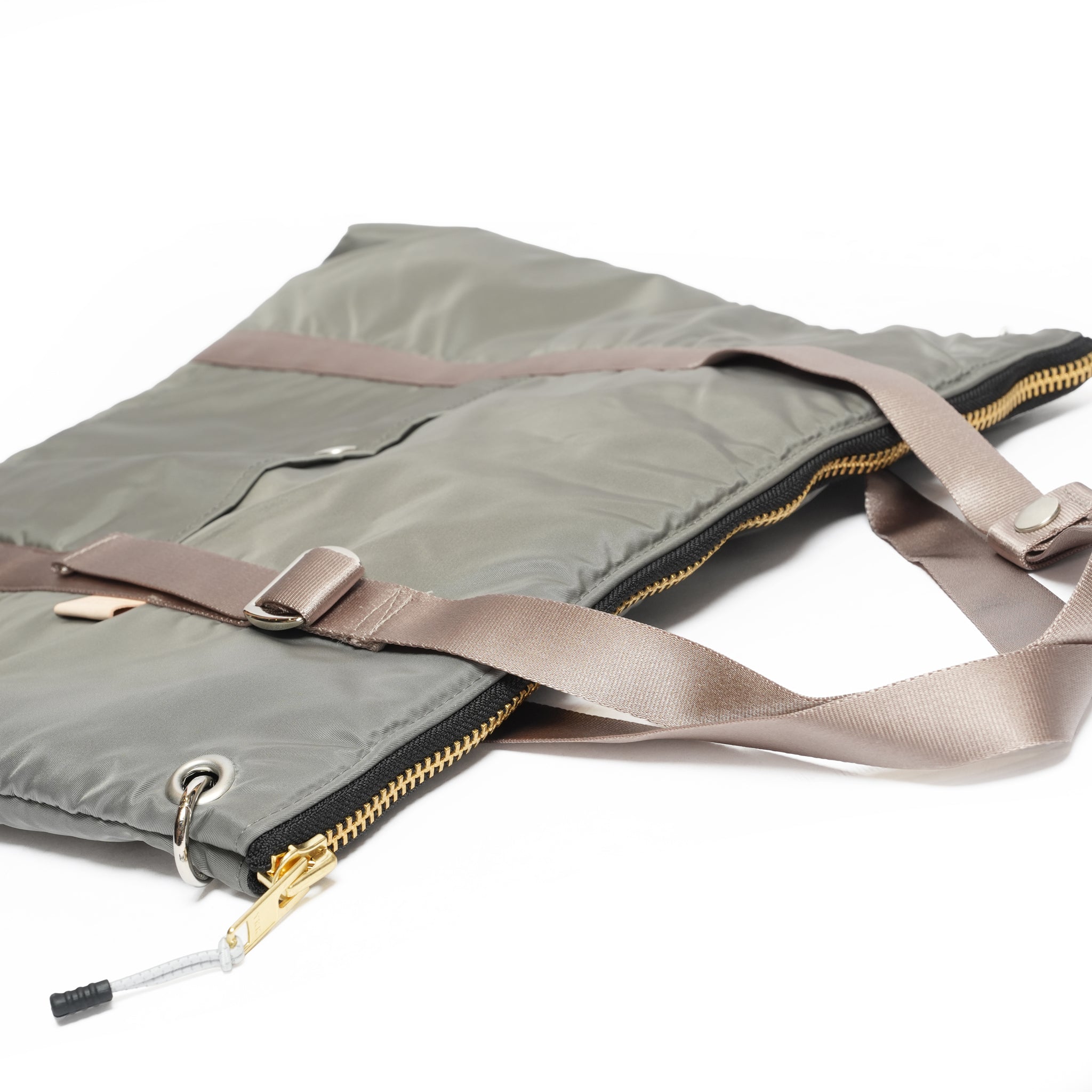 FB-023 HB3バッグ – Silver Gray | FULAT