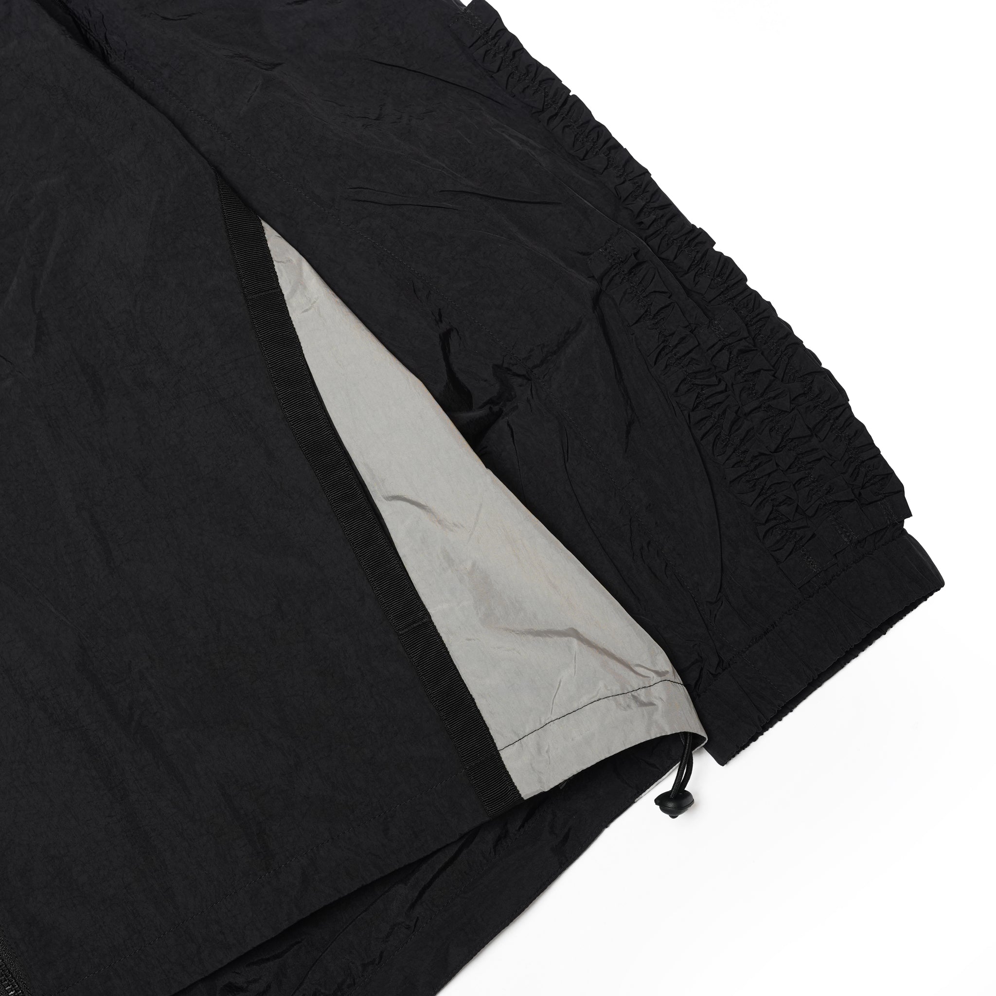 Nylon Ruffle Jacket – Black | NICK GEAR | 入荷予定アイテム