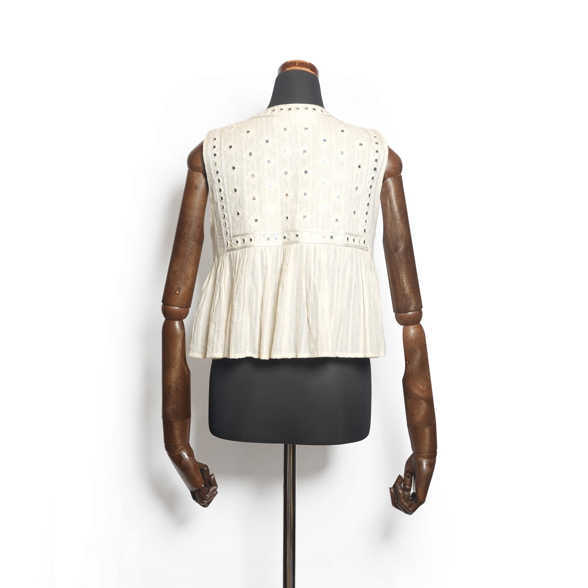 Cotton Jacquard Mirror Embroidery Top – Ecru | SARAMALLIKA