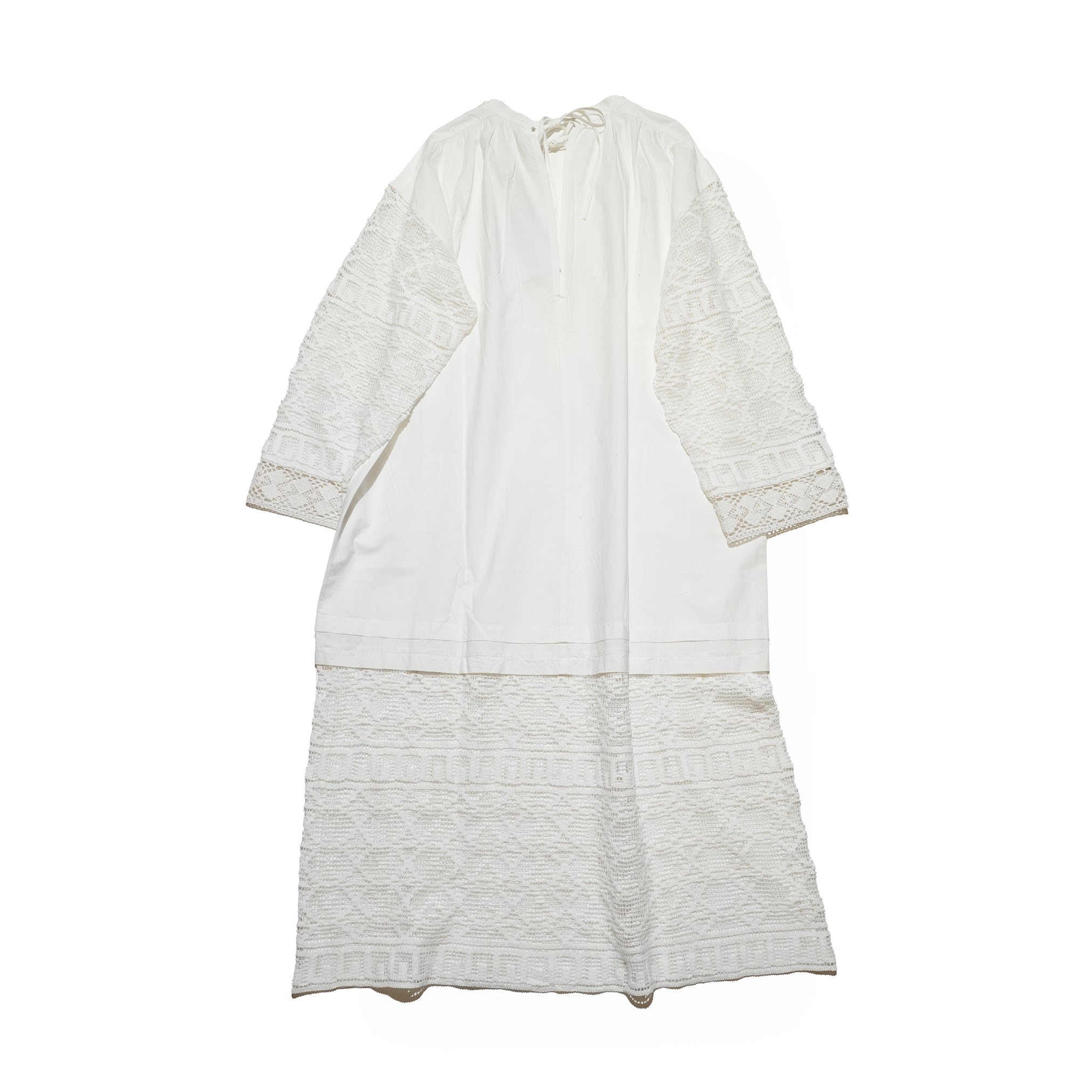 No:020441SS1A | Name:GEOMETRIC LACE JOINT DRESS | Color:White【SARA MALLIKA_サラマリカ】