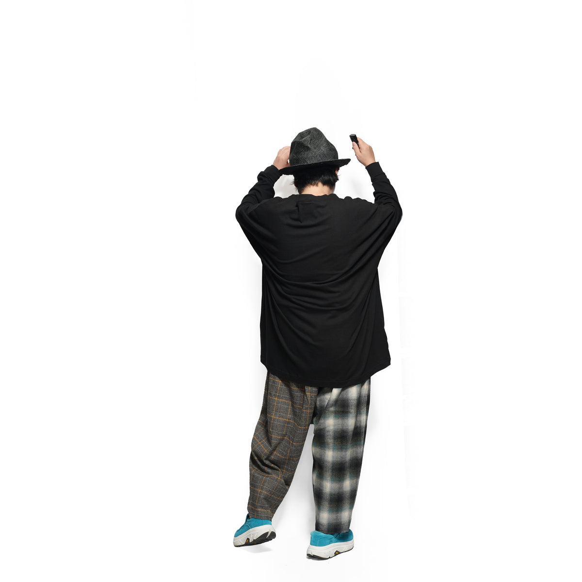 ARABIC L&P L/S Tee – Black | STOF