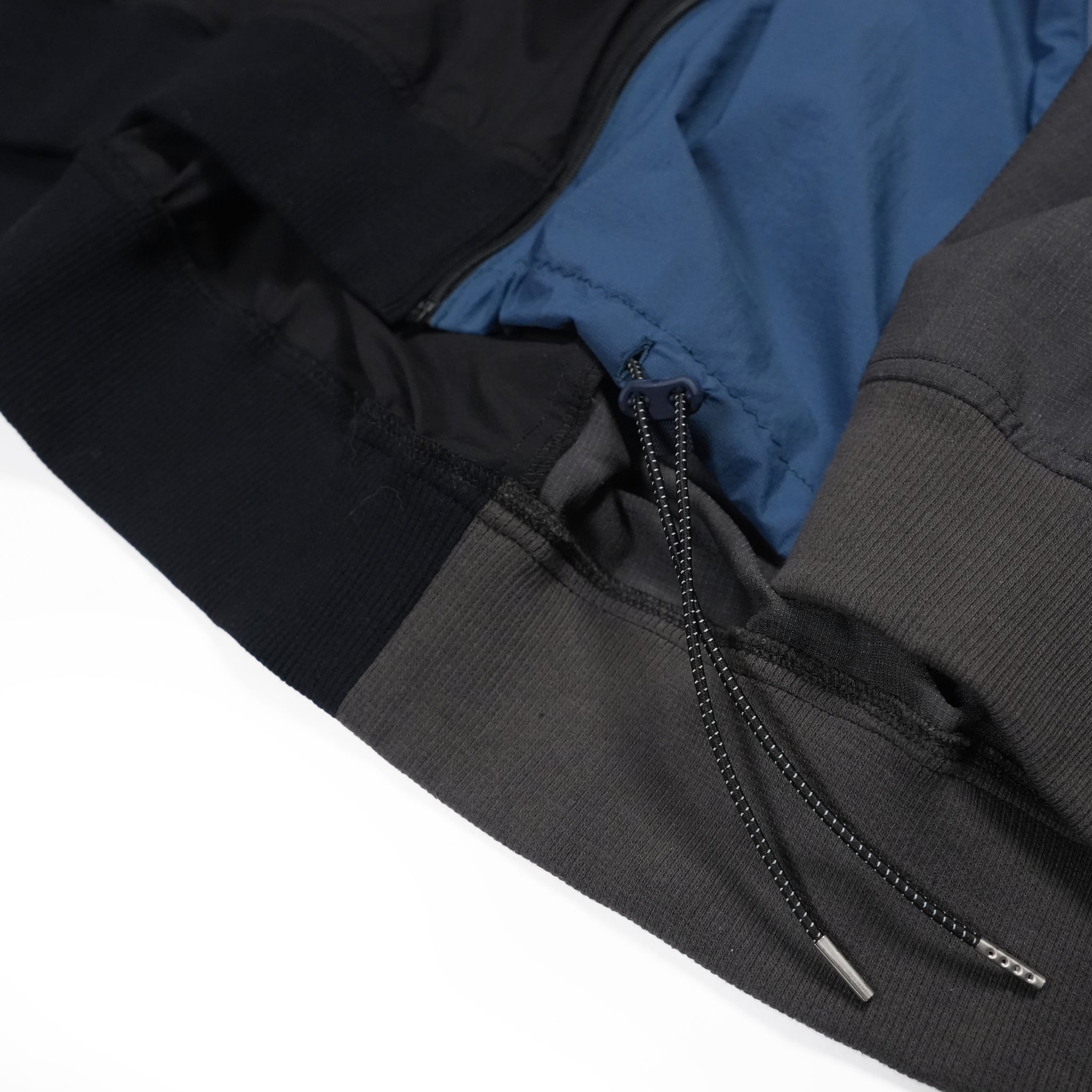 MNEELYTITN-GSHCIROTLSOR 3WAY HOODIE JACKET– Black | STOF