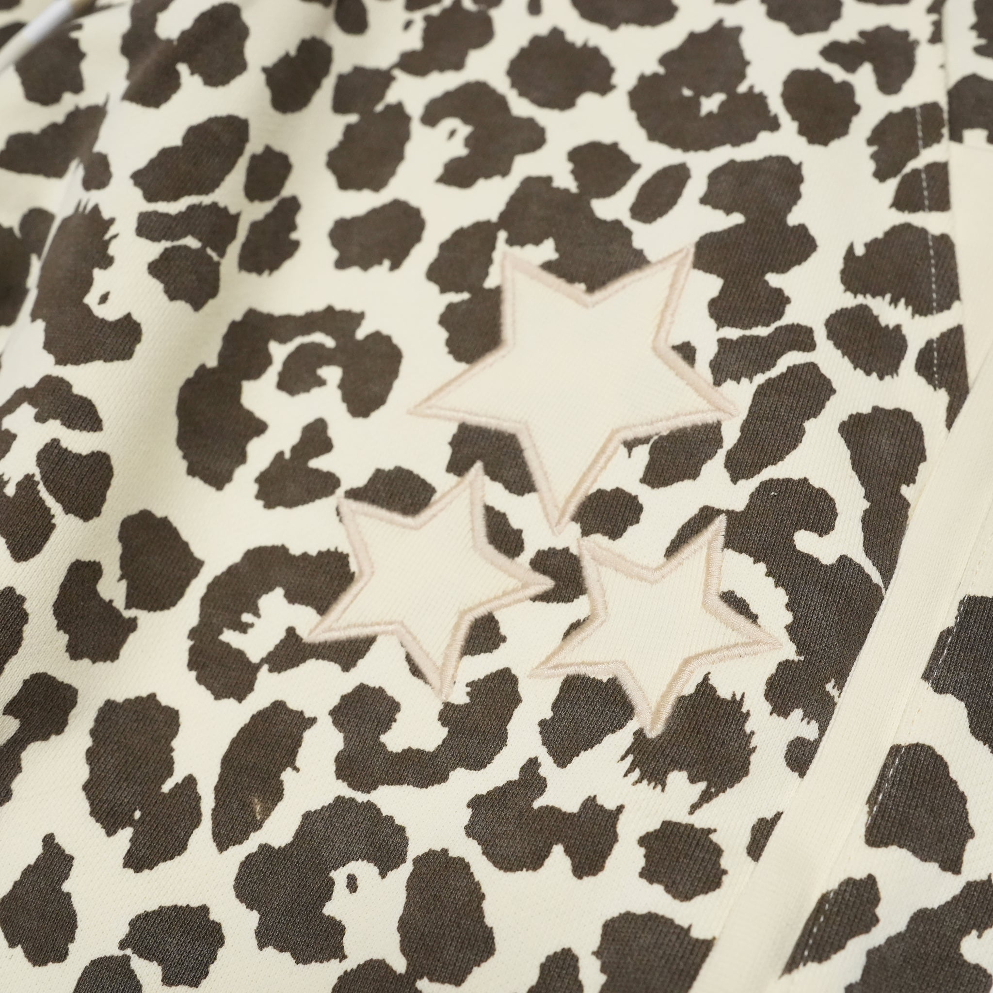 Star sweat pants – Leopard | PLATEAU STUDIO