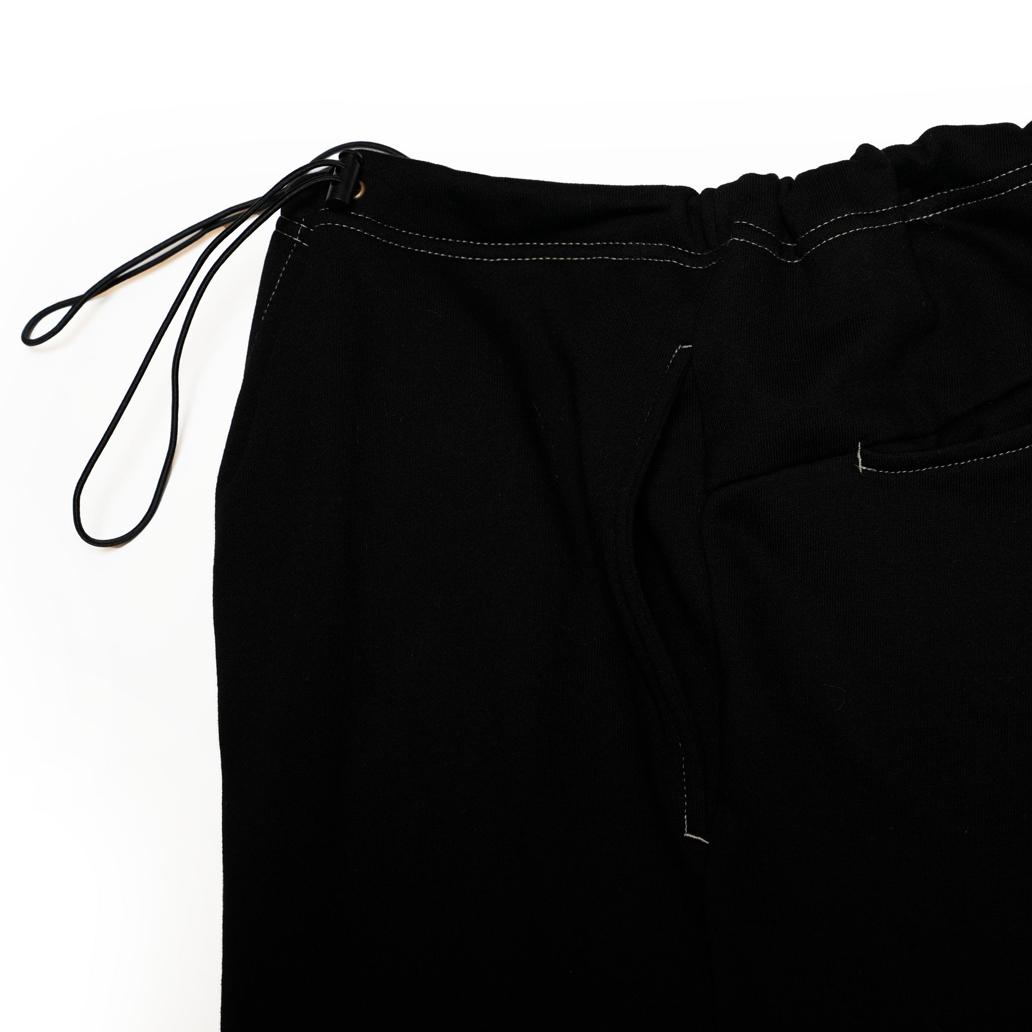 Bicolor Symmetry Game Stitch Design Sweat Pants | Color:Black【APHLOTUS_アプロタス】 | 217618_100_black